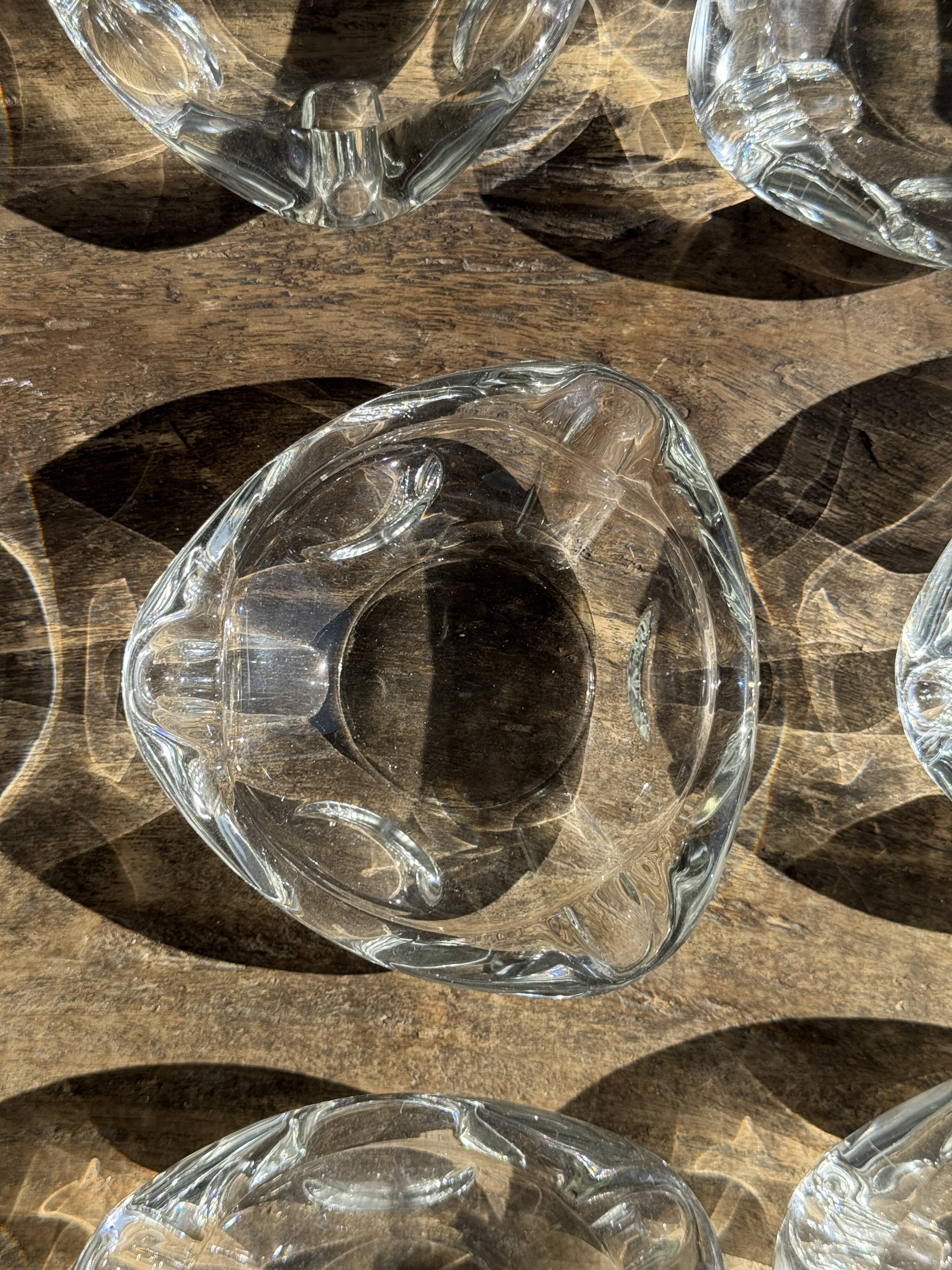 Set of 14 triangular glass ashtrays D13