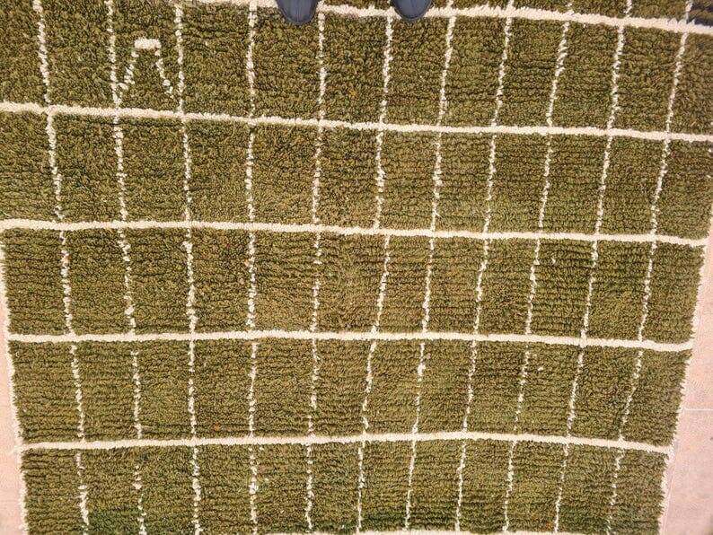 Handmade natural wool rug size 250 x 250 cm