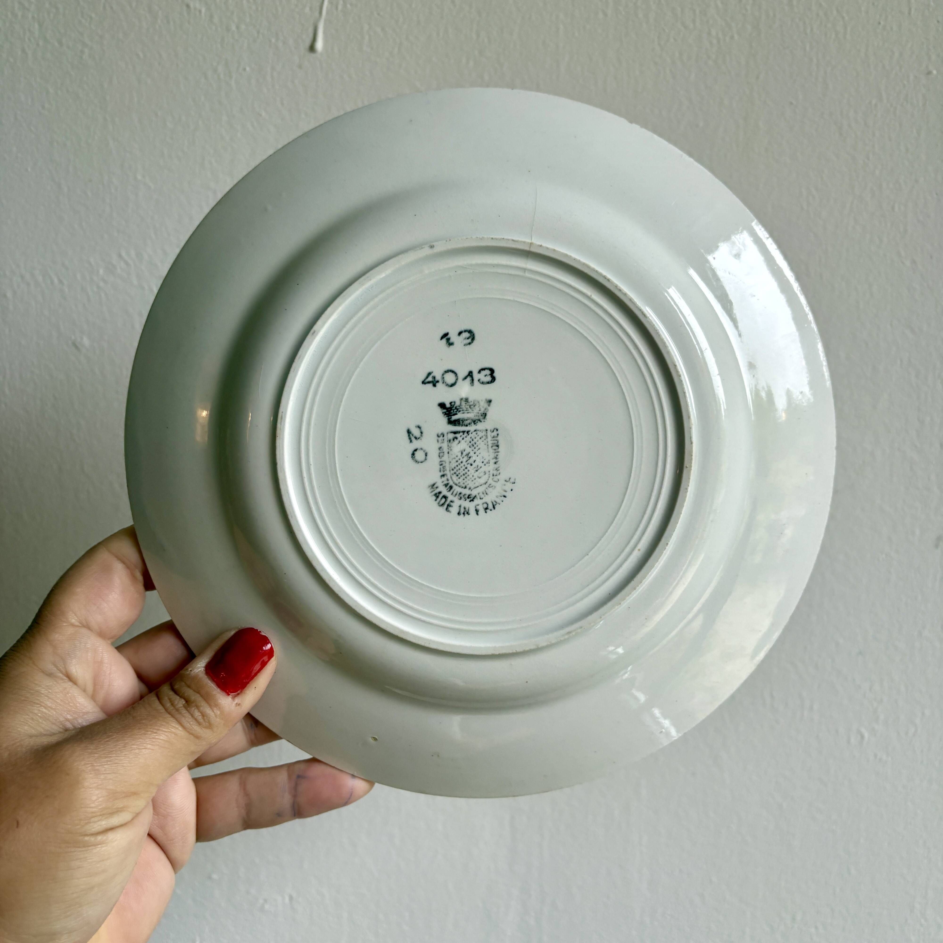 set of 8 vintage dessert plates - Saint Amand
