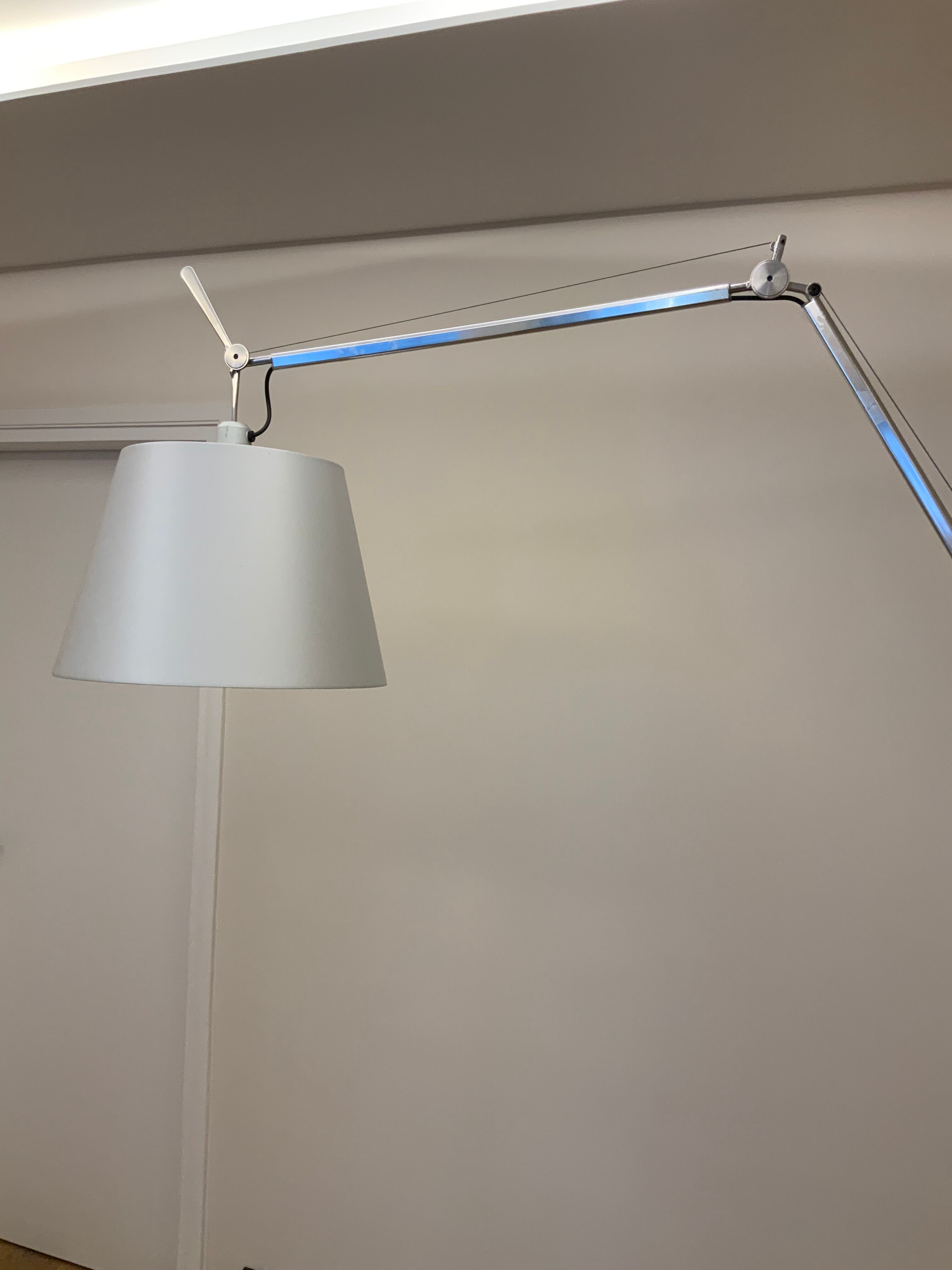Tolomeo Mega lamp