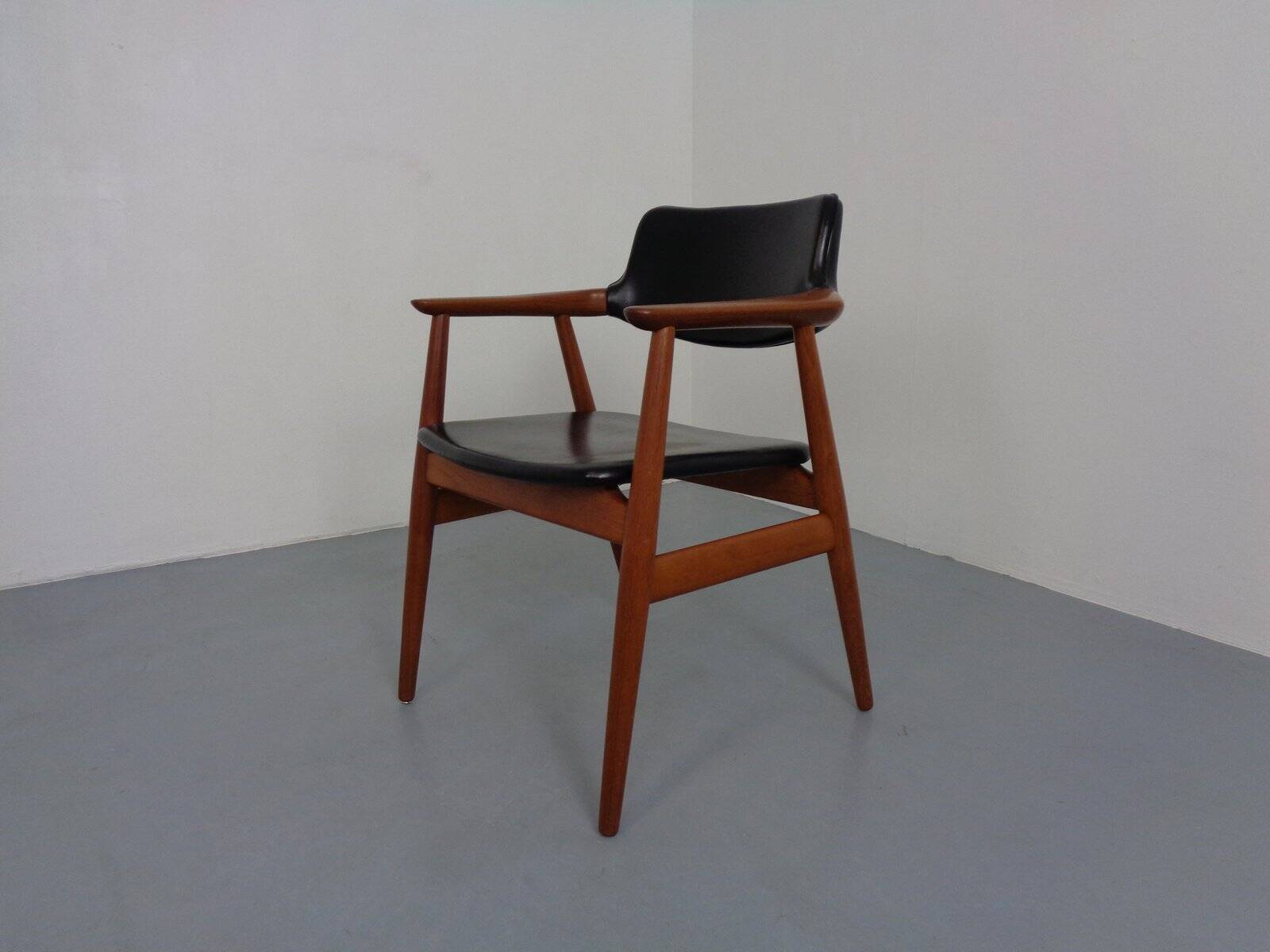 Danish Teak Gm11 Armchair by Svend Aage Eriksen of Glostrup, Denmark, 1960s