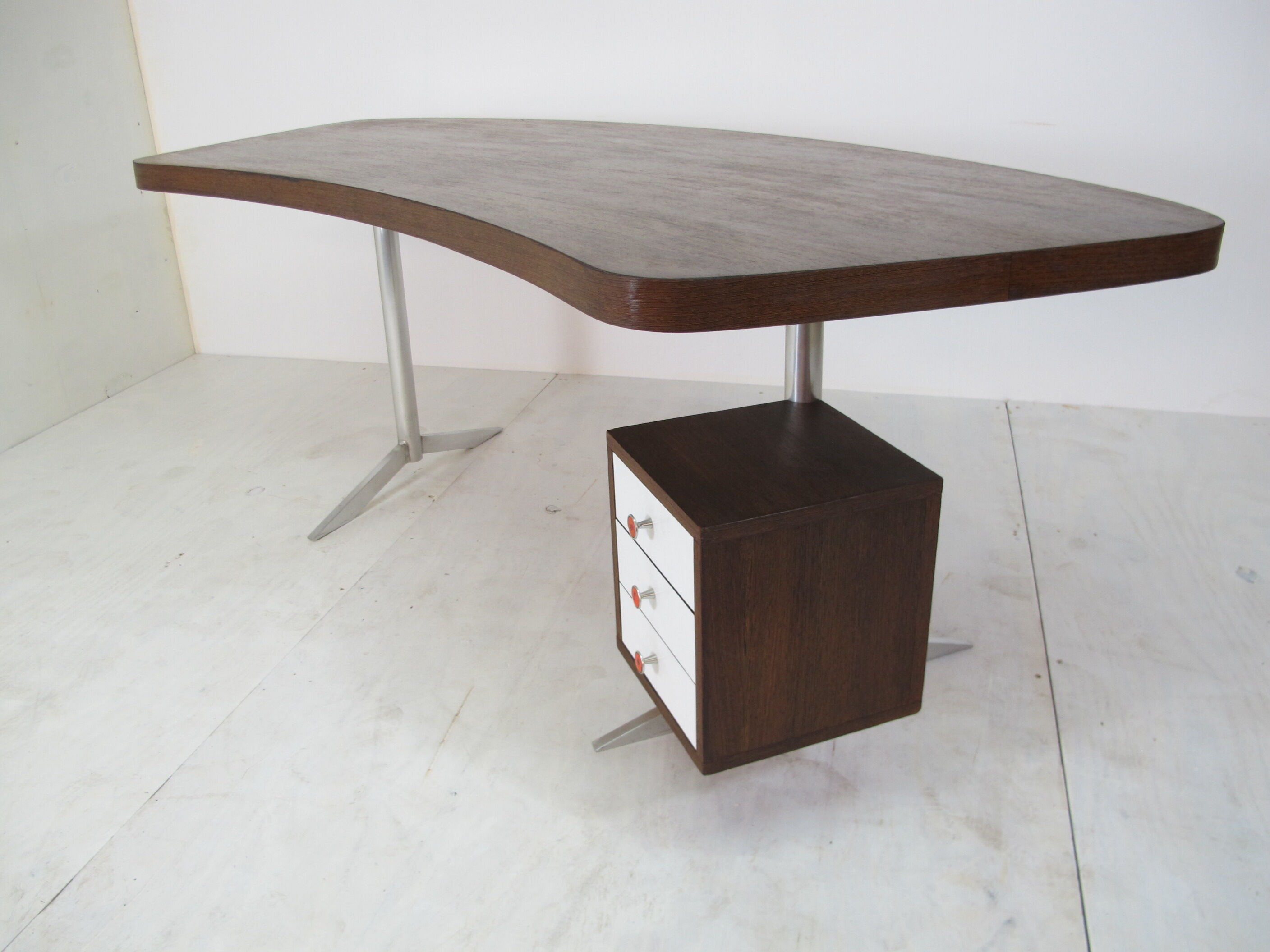Bureau vintage en wengé moderne du milieu du siècle, ère spatiale, années 1960