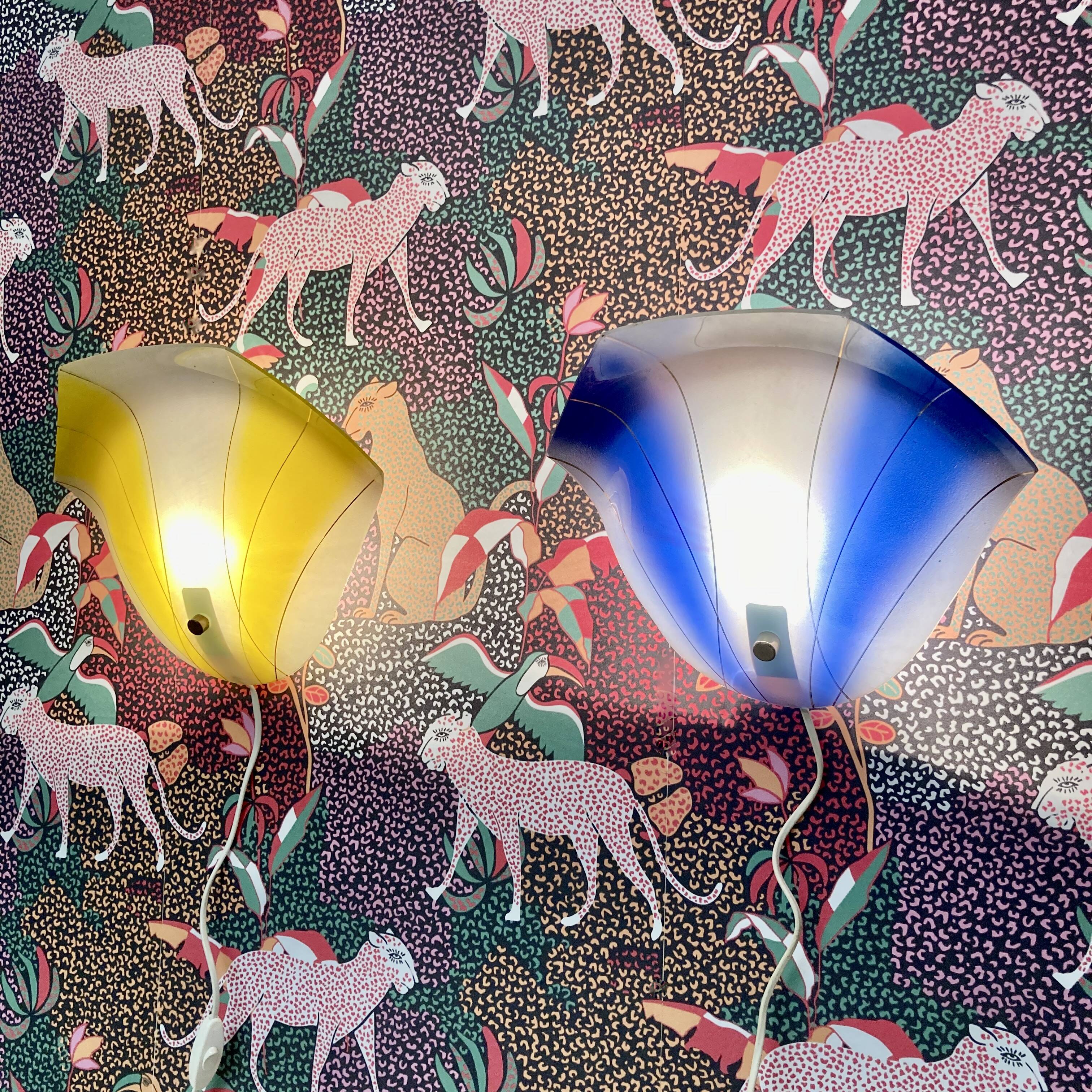 Paire d'appliques en verre Design scandinave 1950.