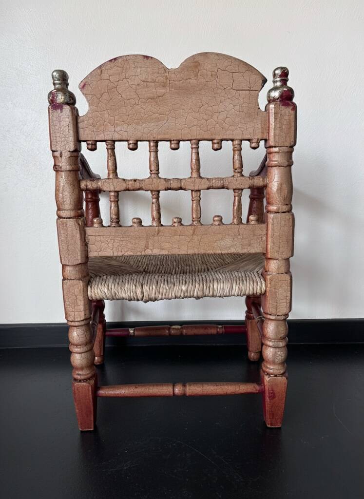 Vintage Spanish low chair in painted wood and straw (Majorca Andalusia)