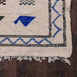 White moroccan carpet in wool 94x140cm