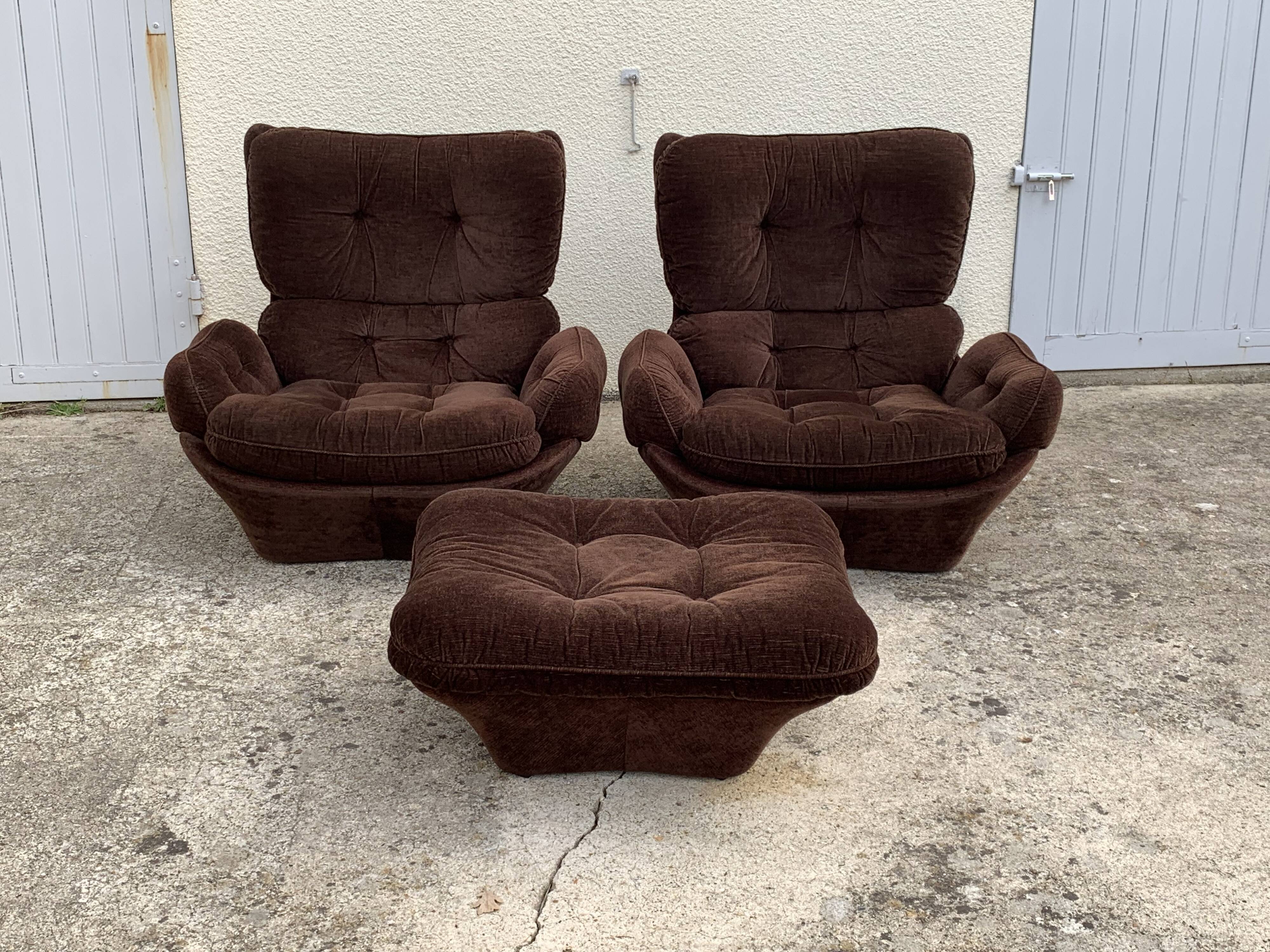 Space age 1970 beka armchairs and ottomans
