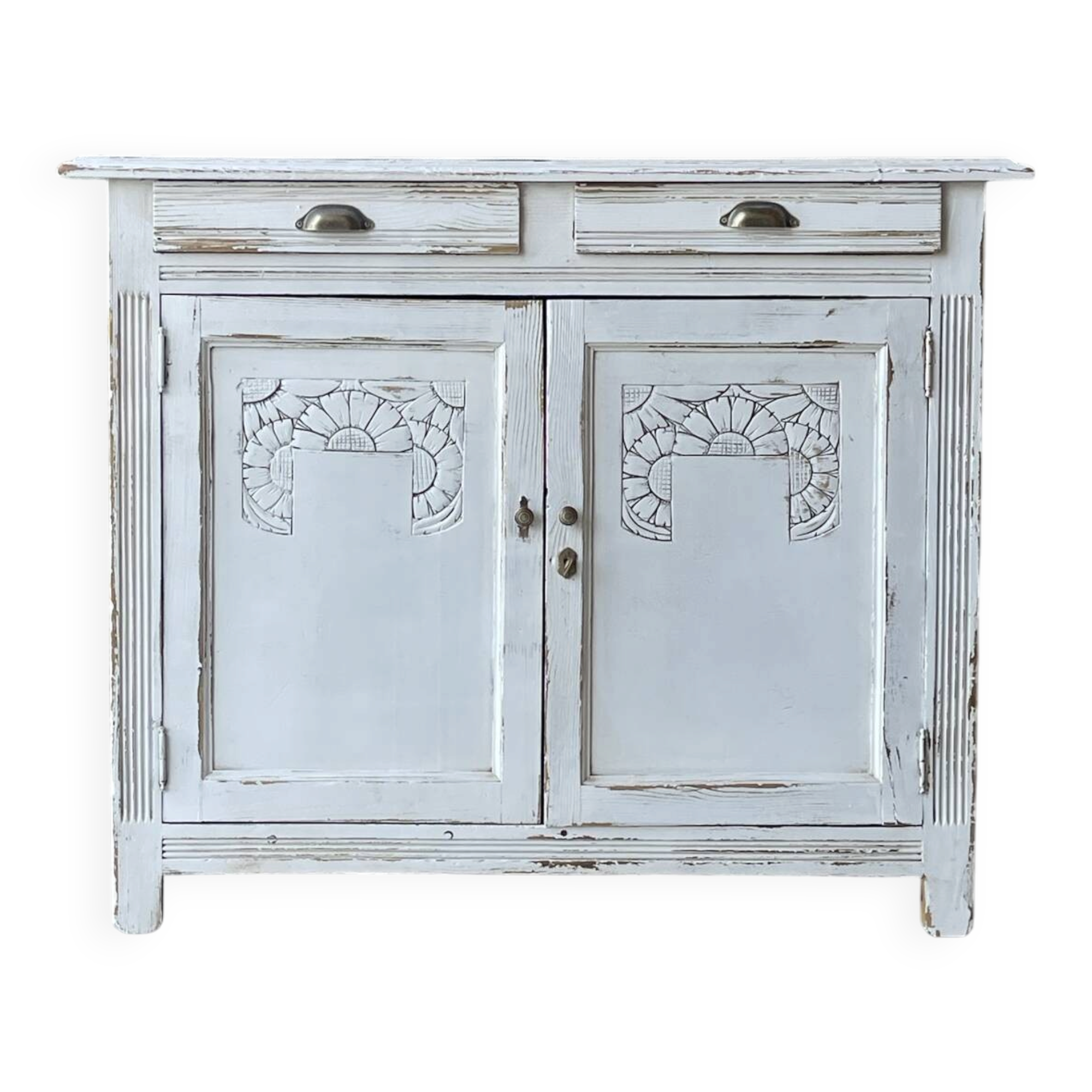 Buffet painted