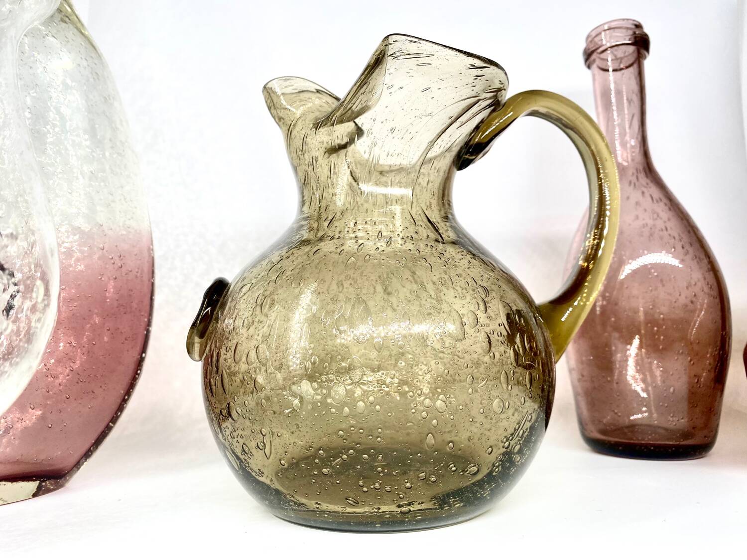 Large lot of Biot pitchers et vases