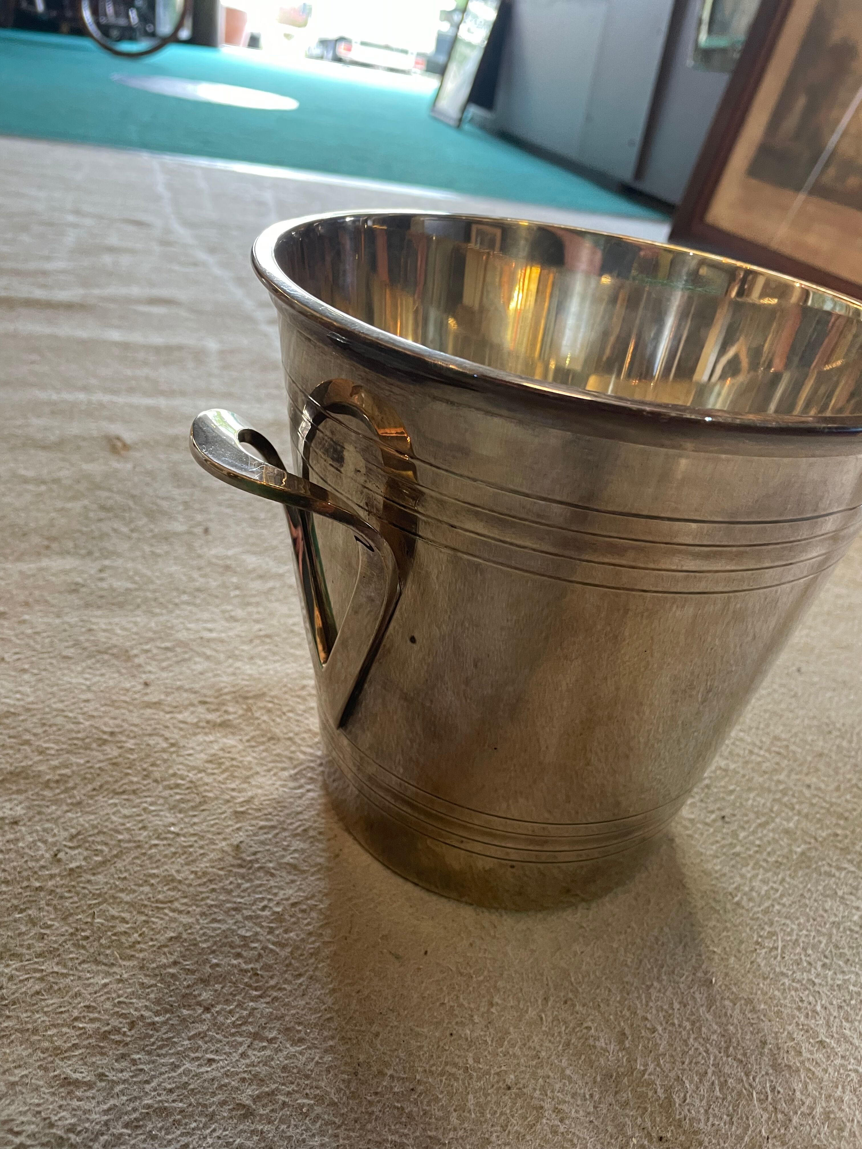 Silver metal champagne bucket