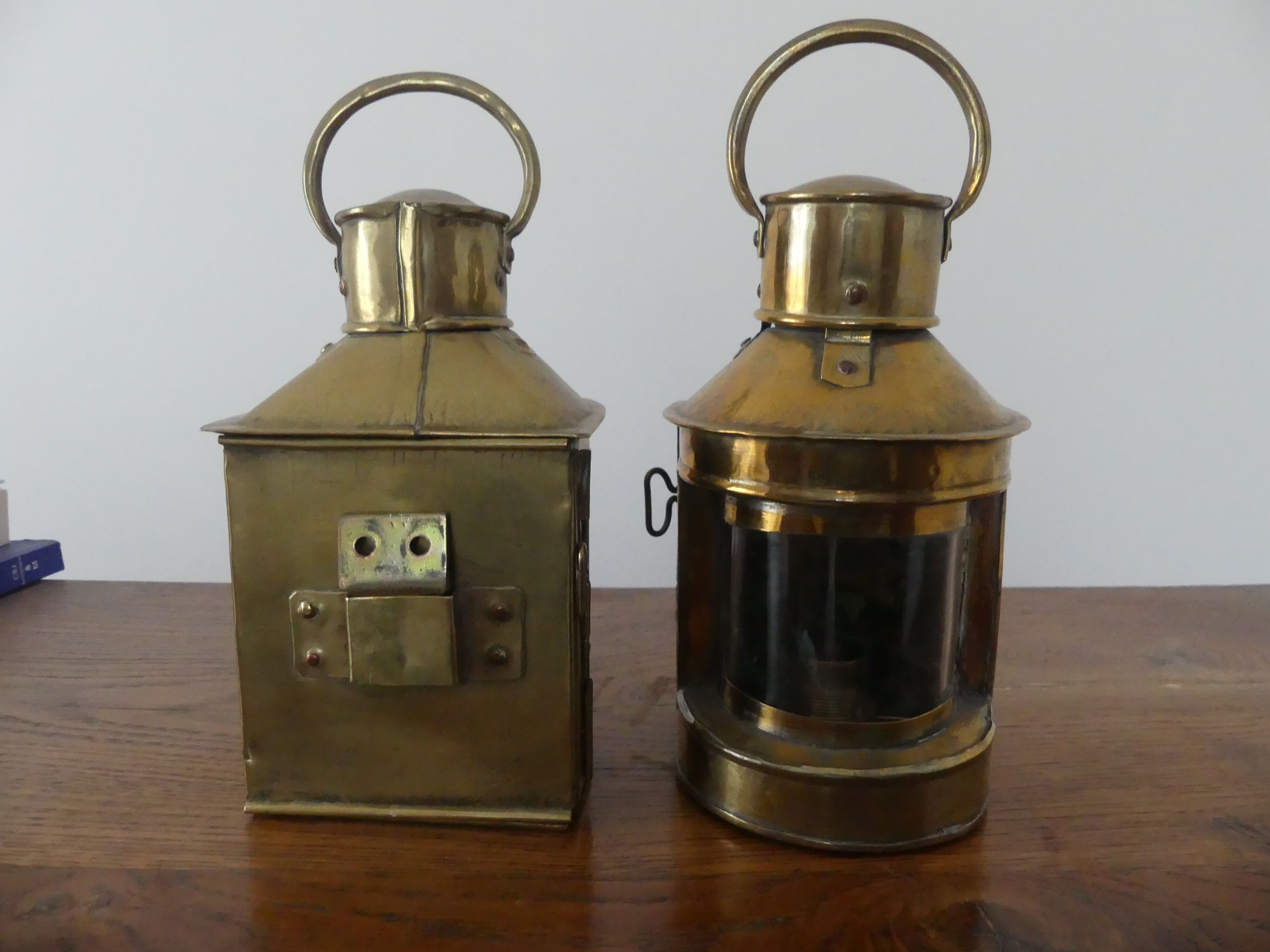 2 electrically transformed copper boat lamps