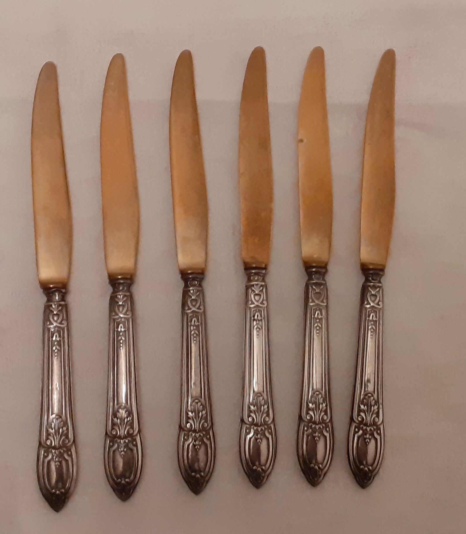 6 dessert knives in silver metal and vermeil