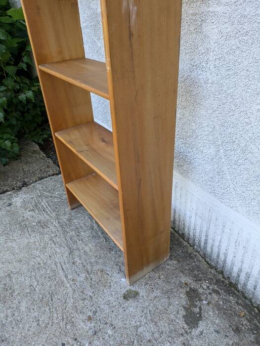 Etagère, bibliothèque