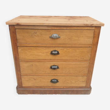 Small chest of drawers Oak Elm Mahogany early twentieth century