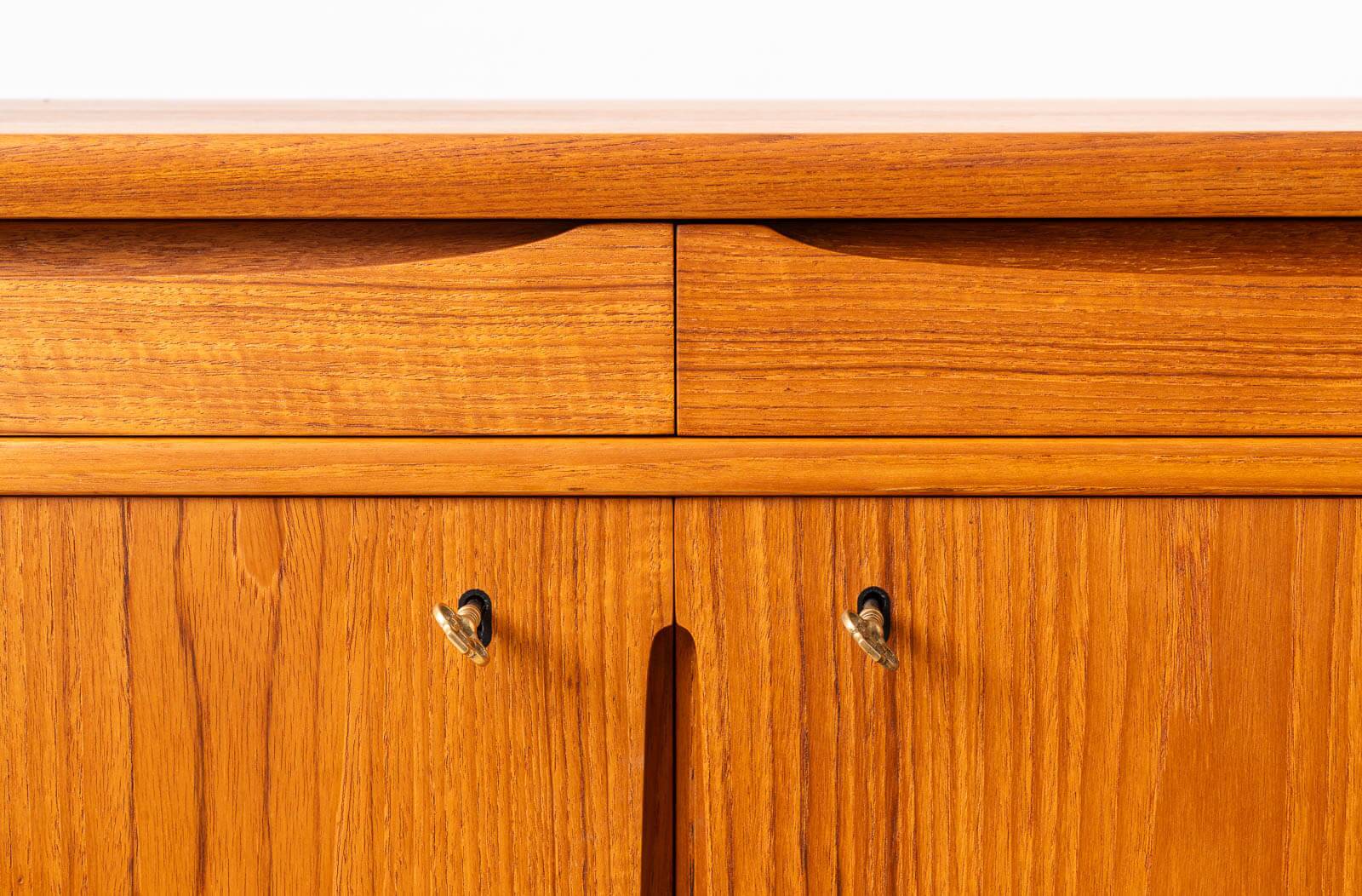 Teak buffet Bruksbo, timeless and modern Scandinavian design from the mid-century.