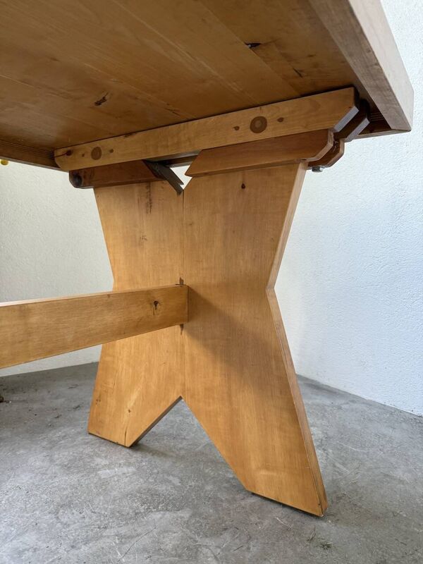 Table, mobilier de montagne en hêtre, 1950