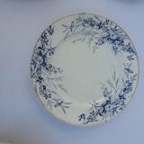 8 flat earthenware plates Creil and Montereau late nineteenth diam 23 cm