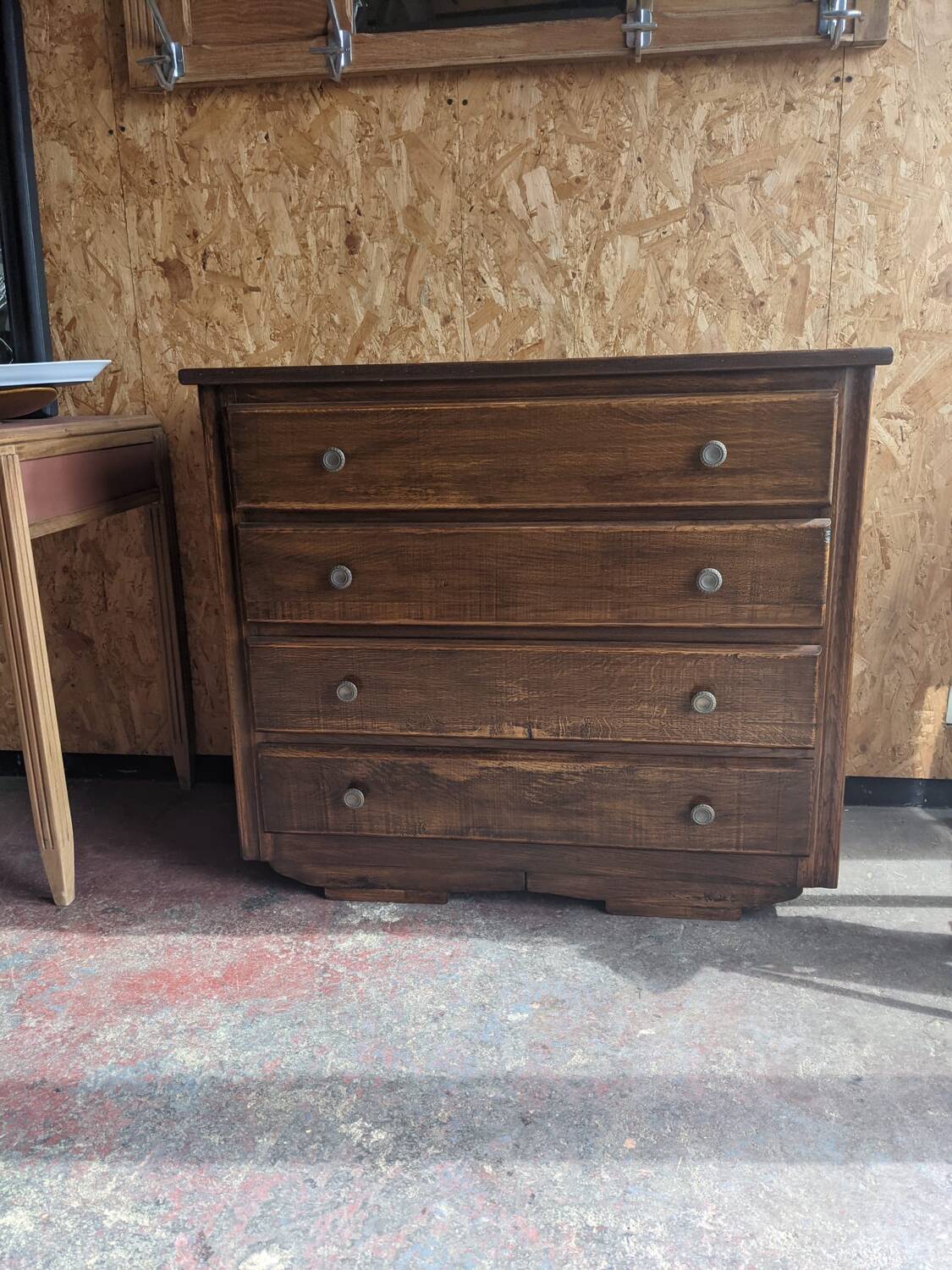 Chest of drawers