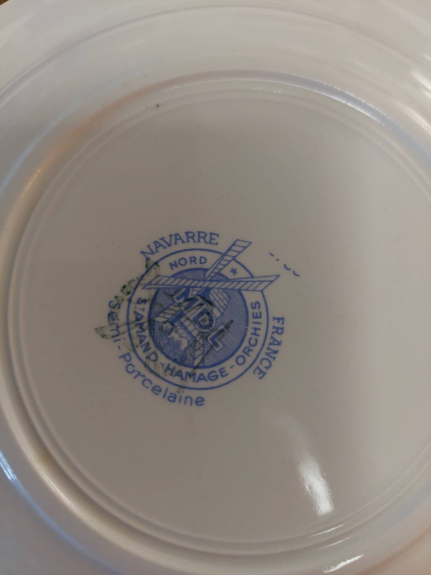 Set of six dessert plates Moulin des Loups Saint Amand Navarre pattern