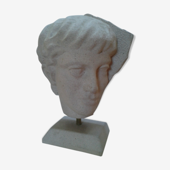 Ephebe head in sandstone