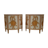 Paire de cabinets  italiens demi-lune