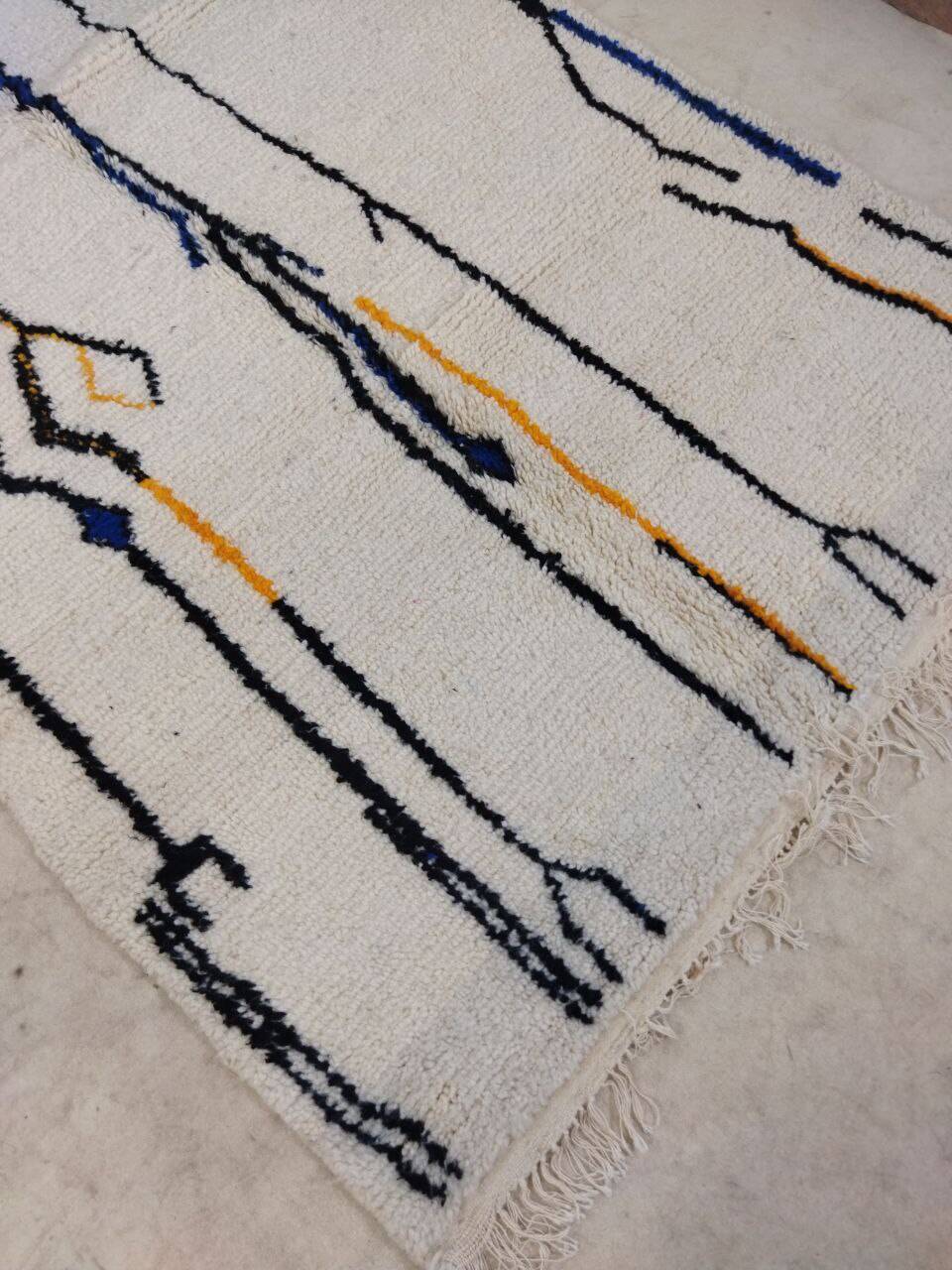 Handmade Moroccan Berber rug 202 X 147 CM