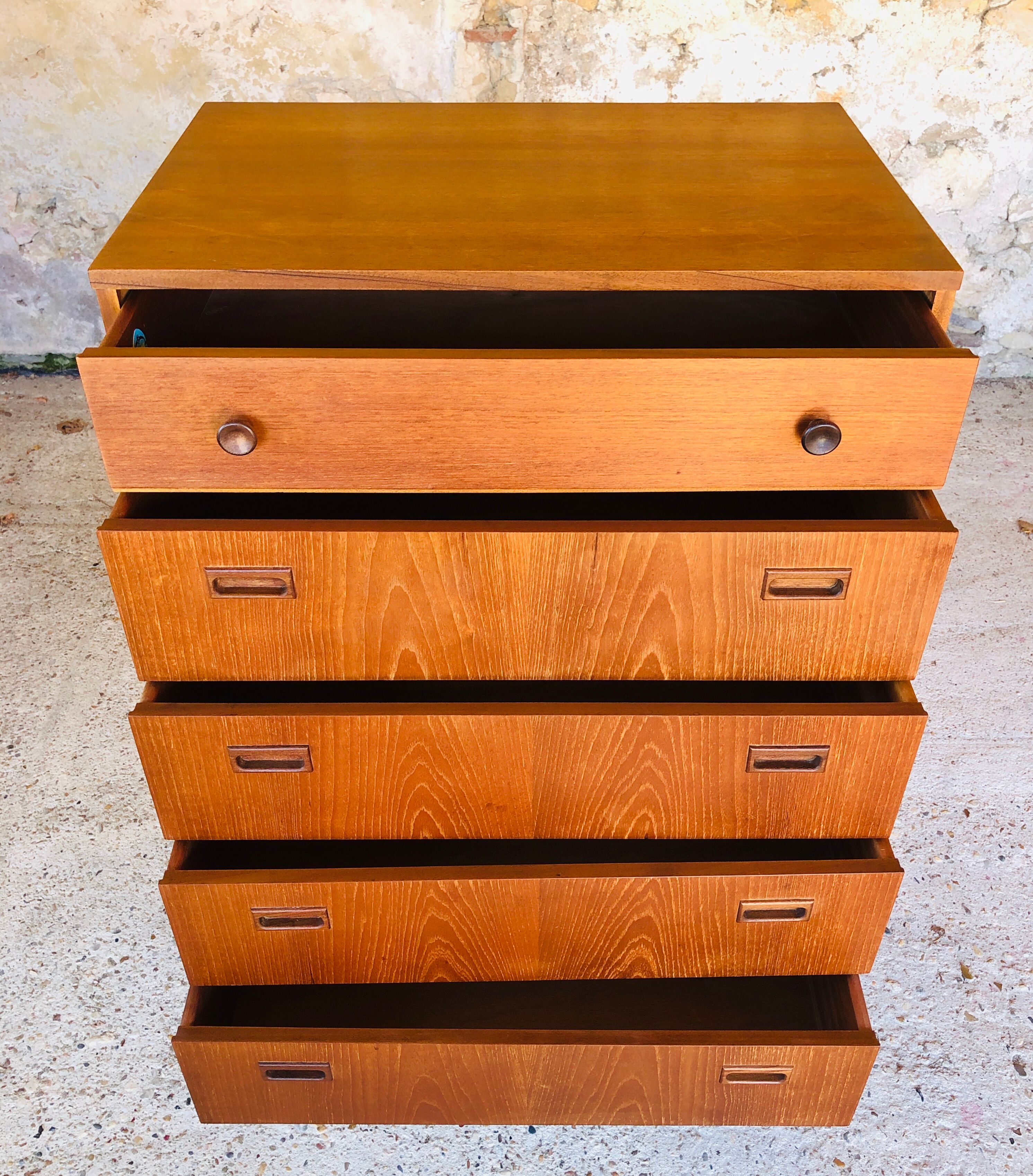 5-drawer teak dresser by Nathan, 60s