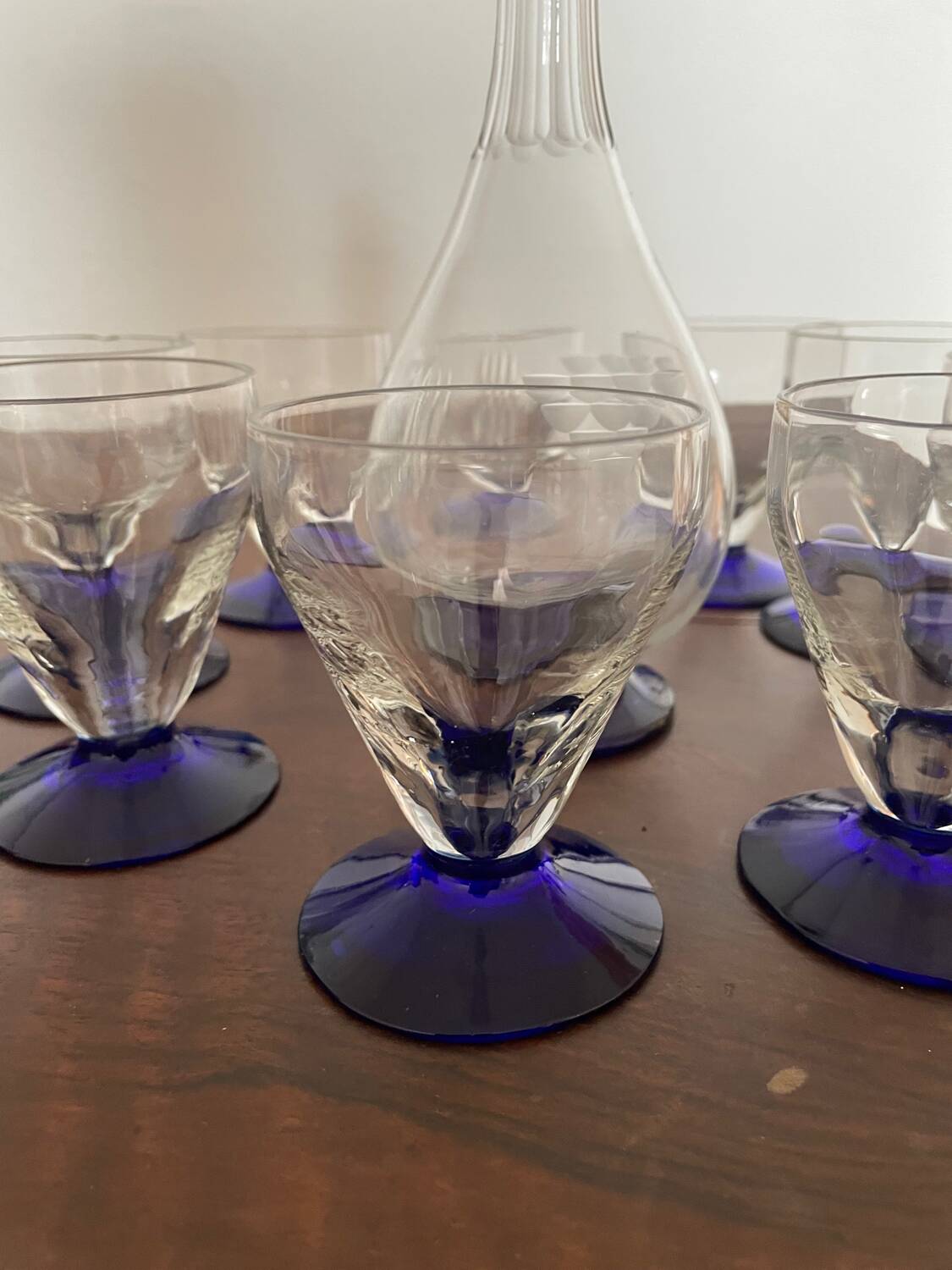 Carafe and glasses set