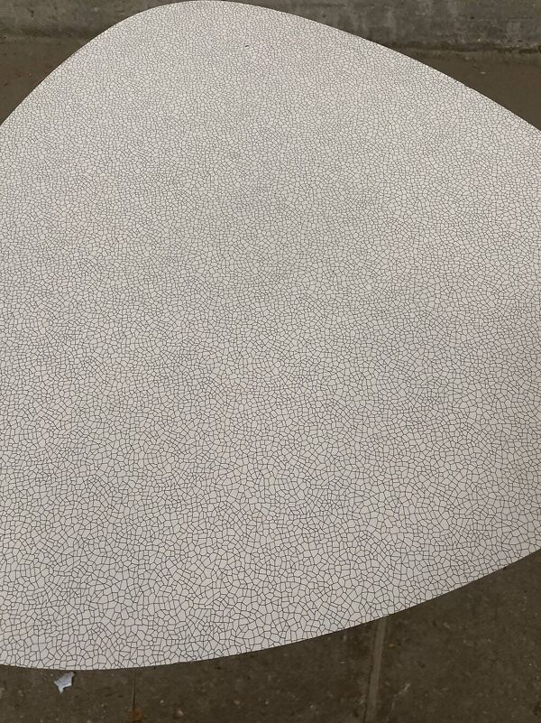 Table triangle