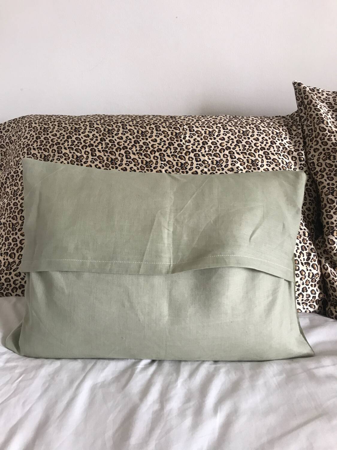 Paire de housses de coussin, velours ancien et lin verts