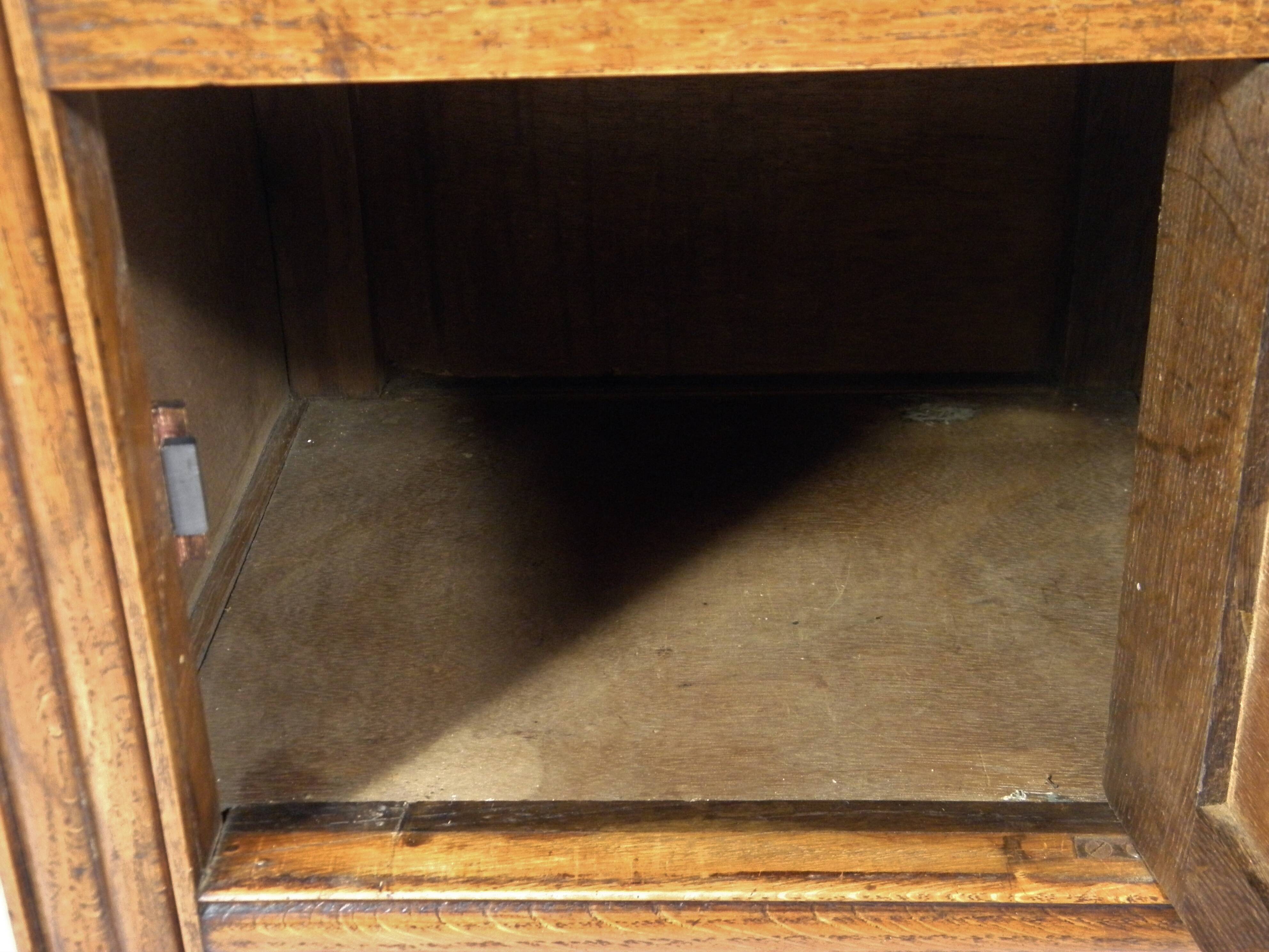 Occasional furniture, Art Deco bedside table