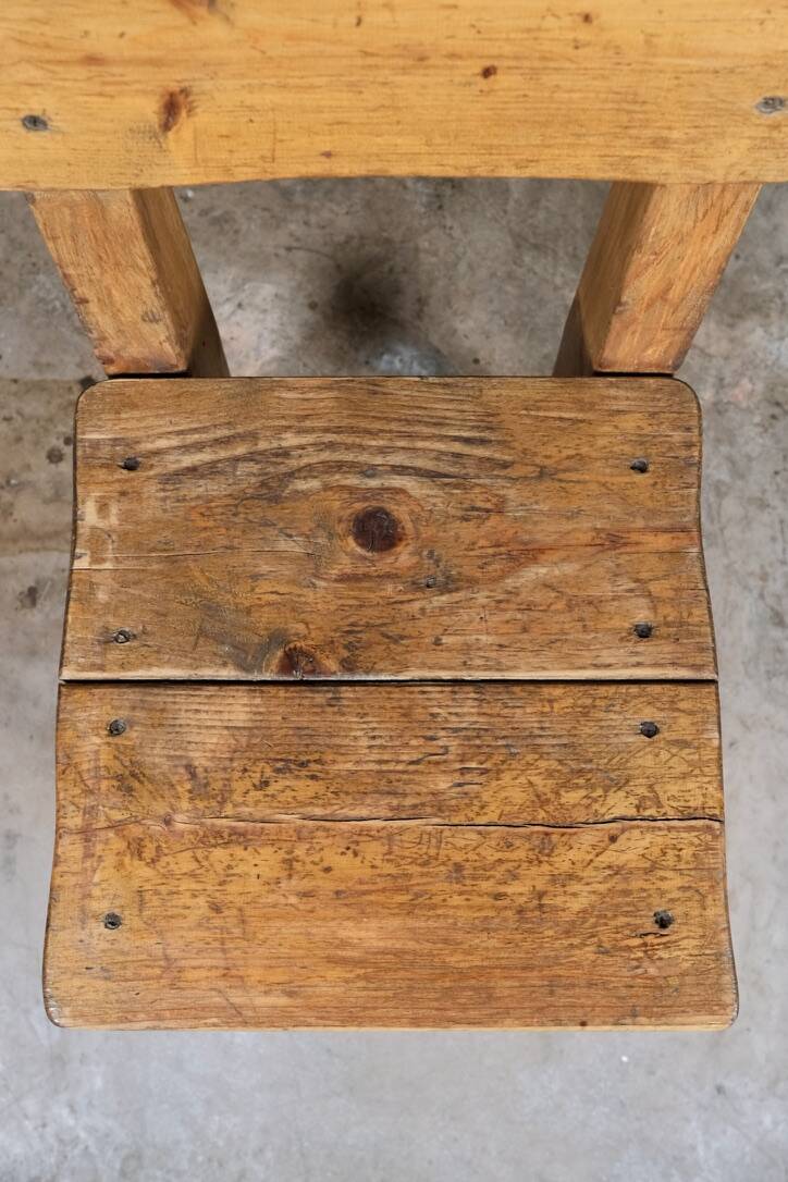 Set of 4 brutalist pine chairs, Italy, 1960s