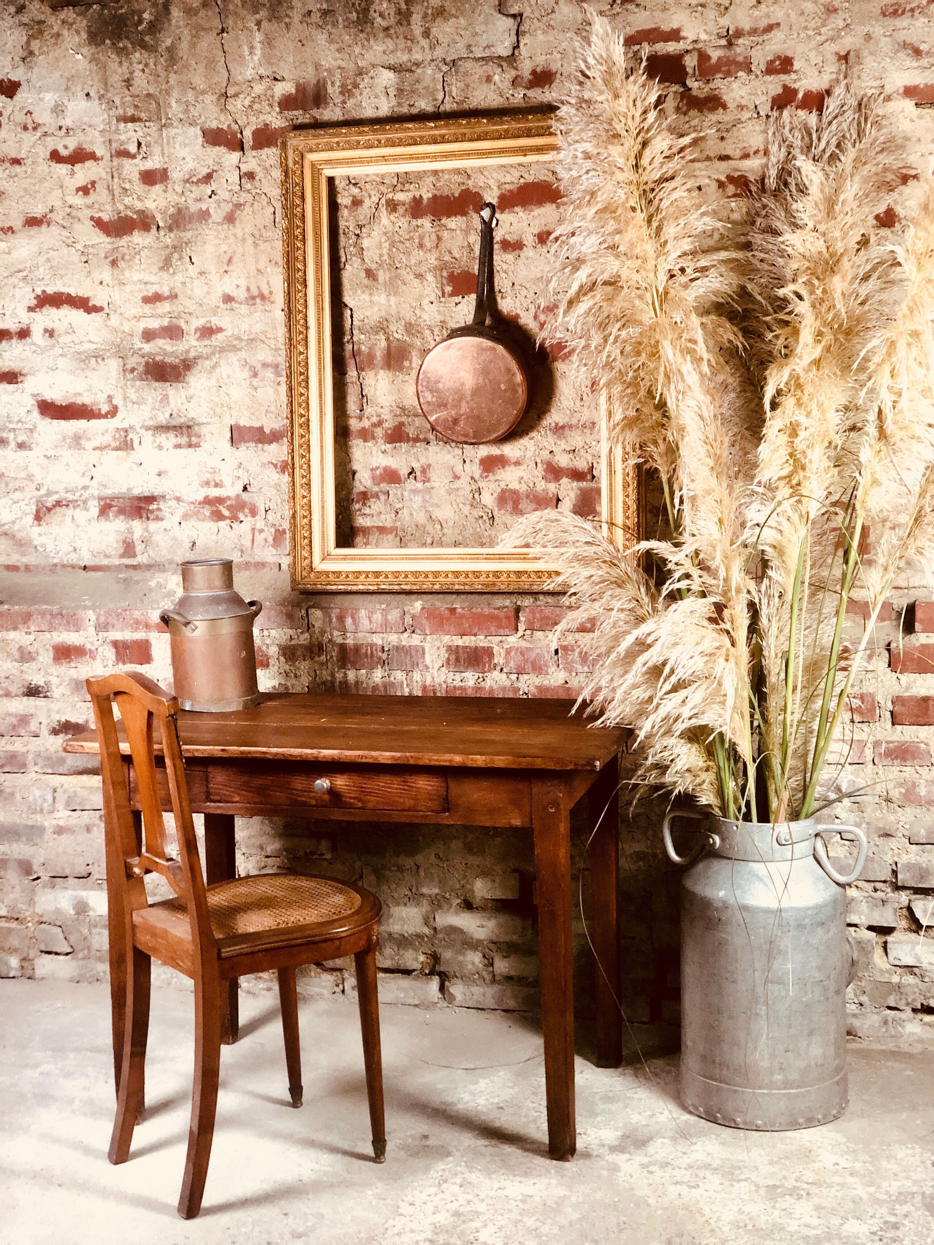 Side table / small desk in waxed walnut fir 1900s/1920s