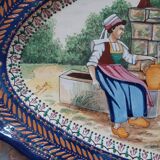 Plat Quimper, modèle perlé