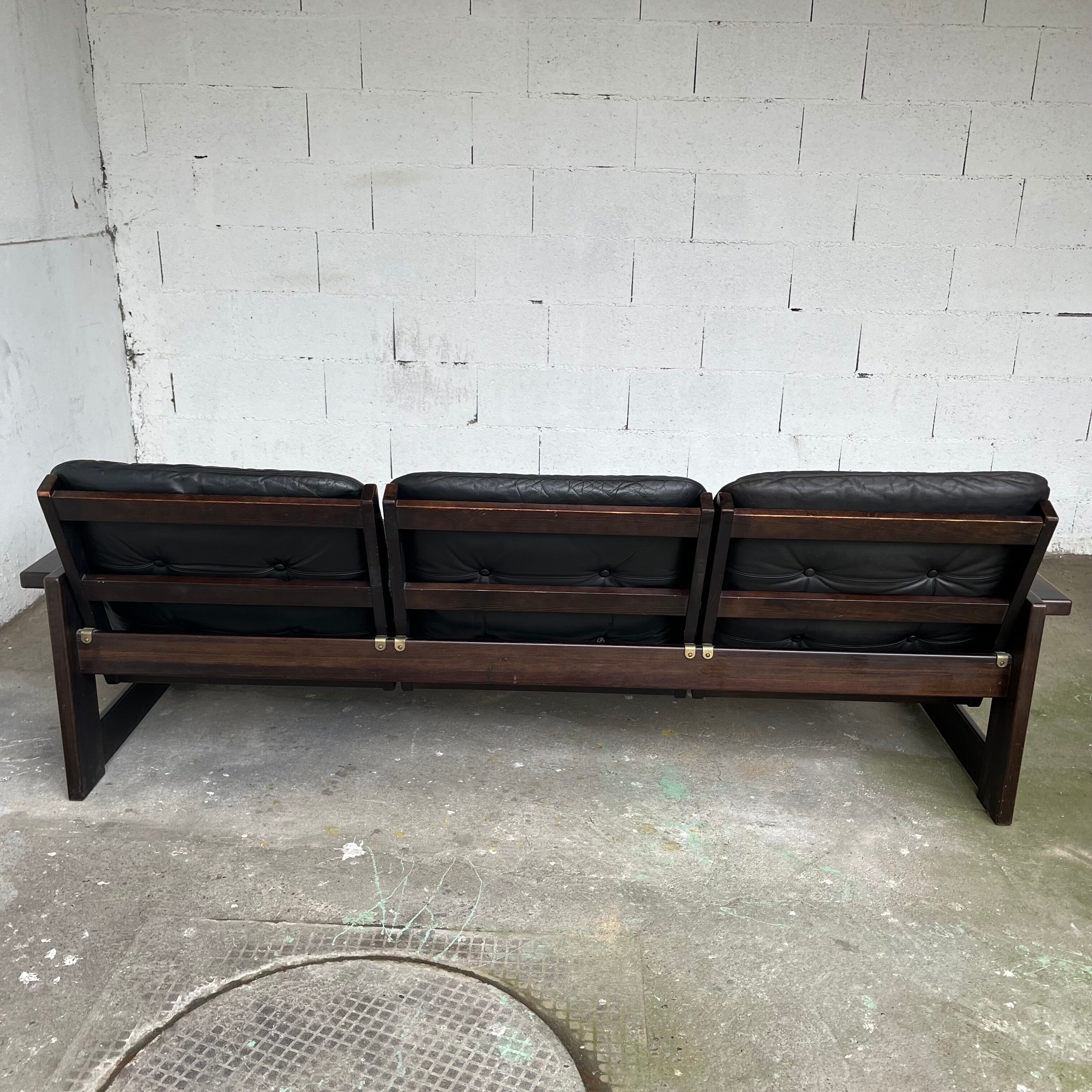 Sofa wood and black leather 60s