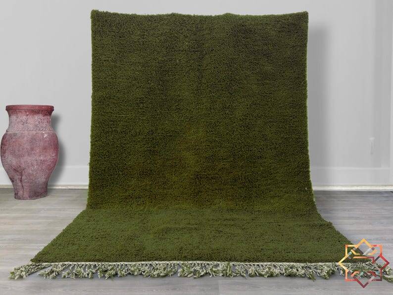 Tapis bérbere vert olive en laine taille 170cmx300cm