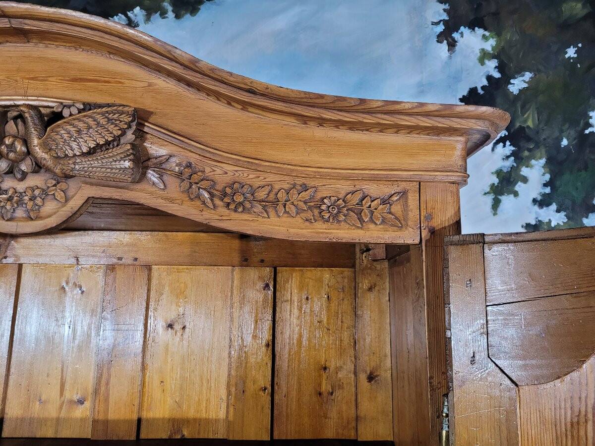 Armoire de montagne en sapin