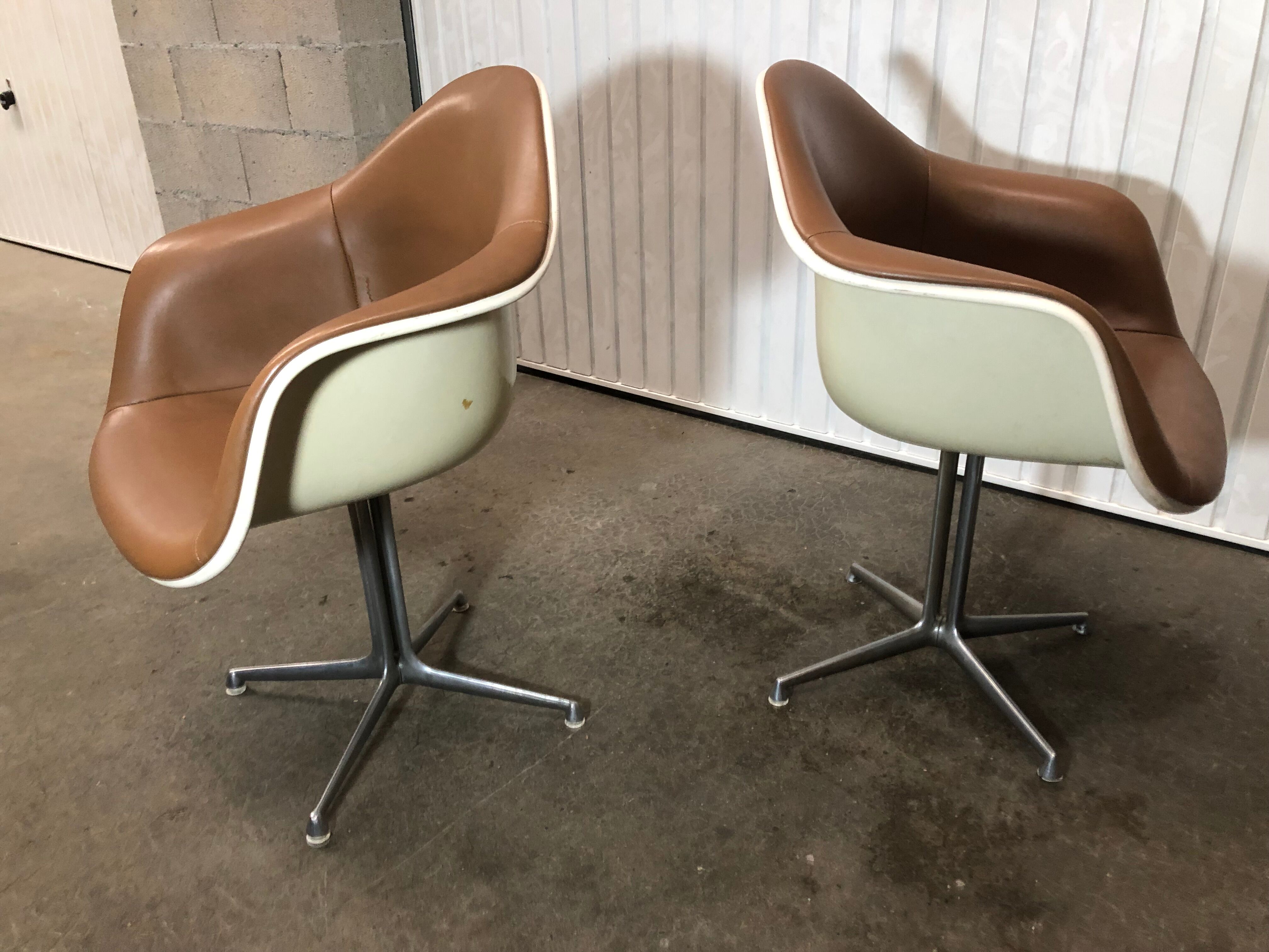 Pair of armchairs La Fonda design Charles Eames