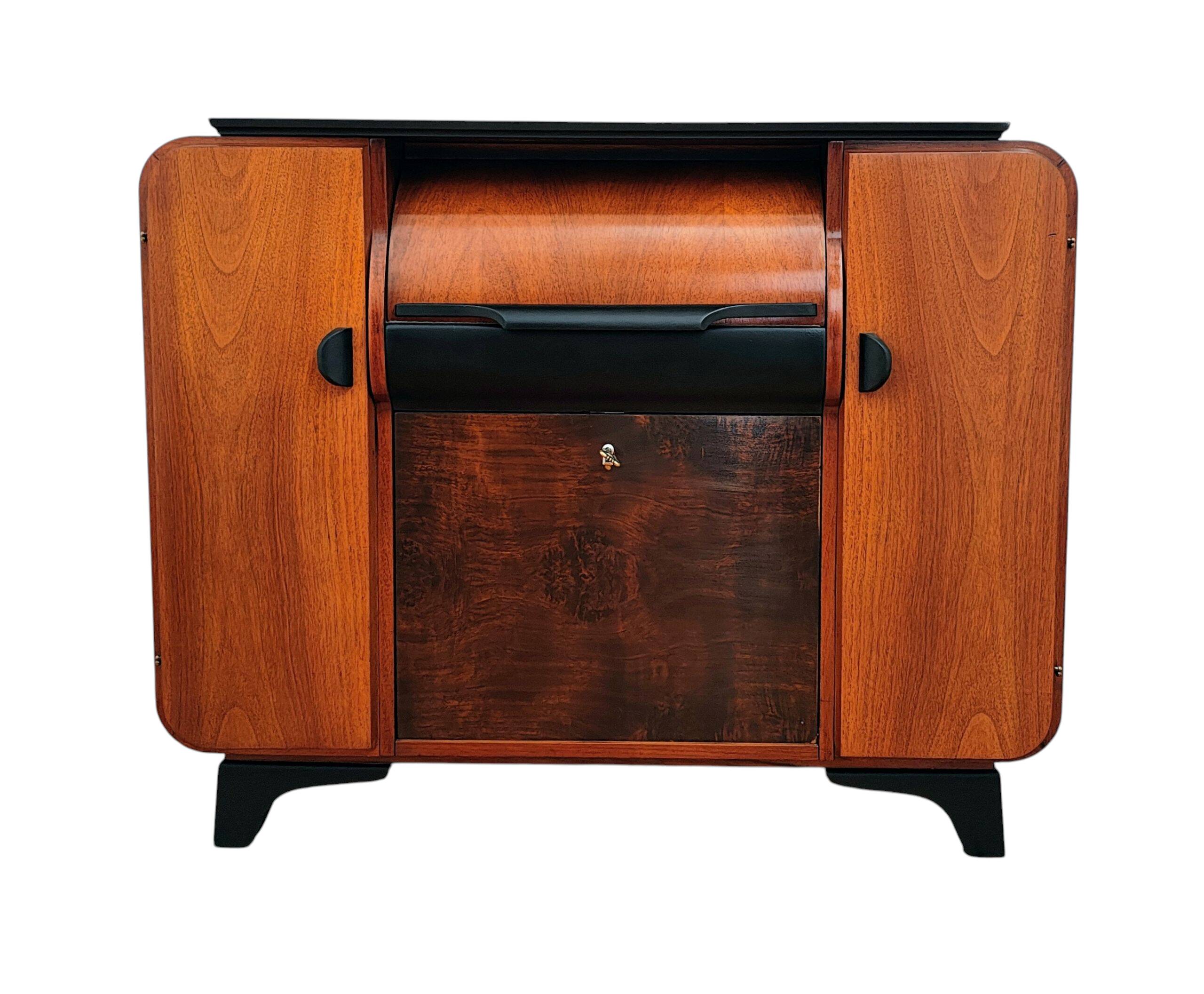 Meuble par J. Halabala pour Up Závody, 1930