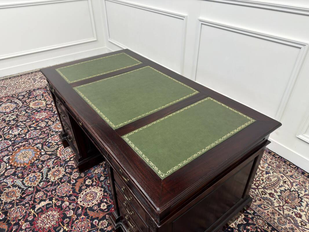 Classic English Chesterfield Desk