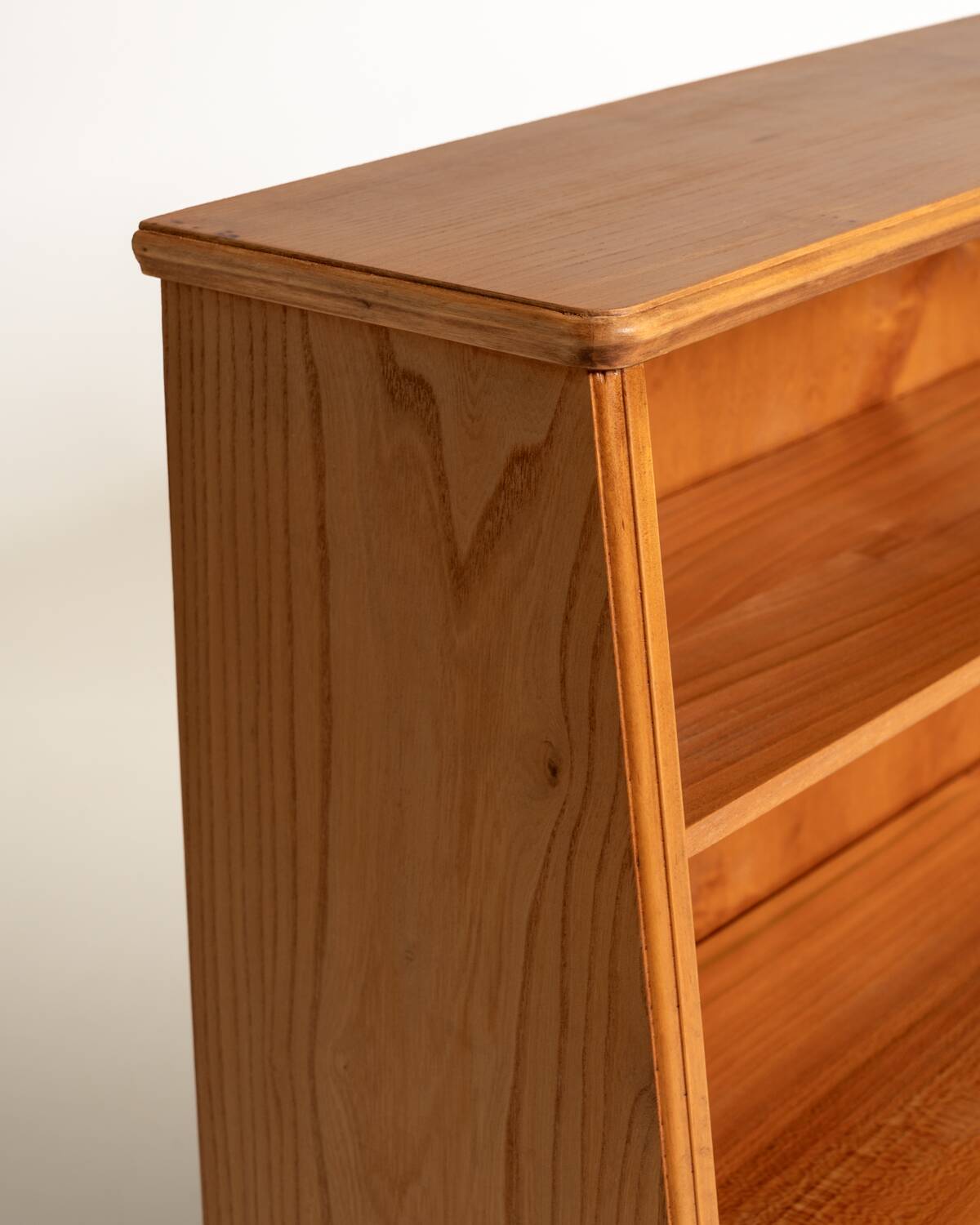 Scandinavian Elm Bookcase, 1940s/50s