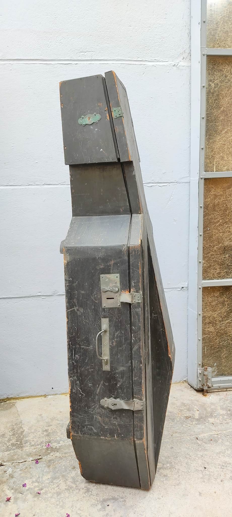 Old cello case