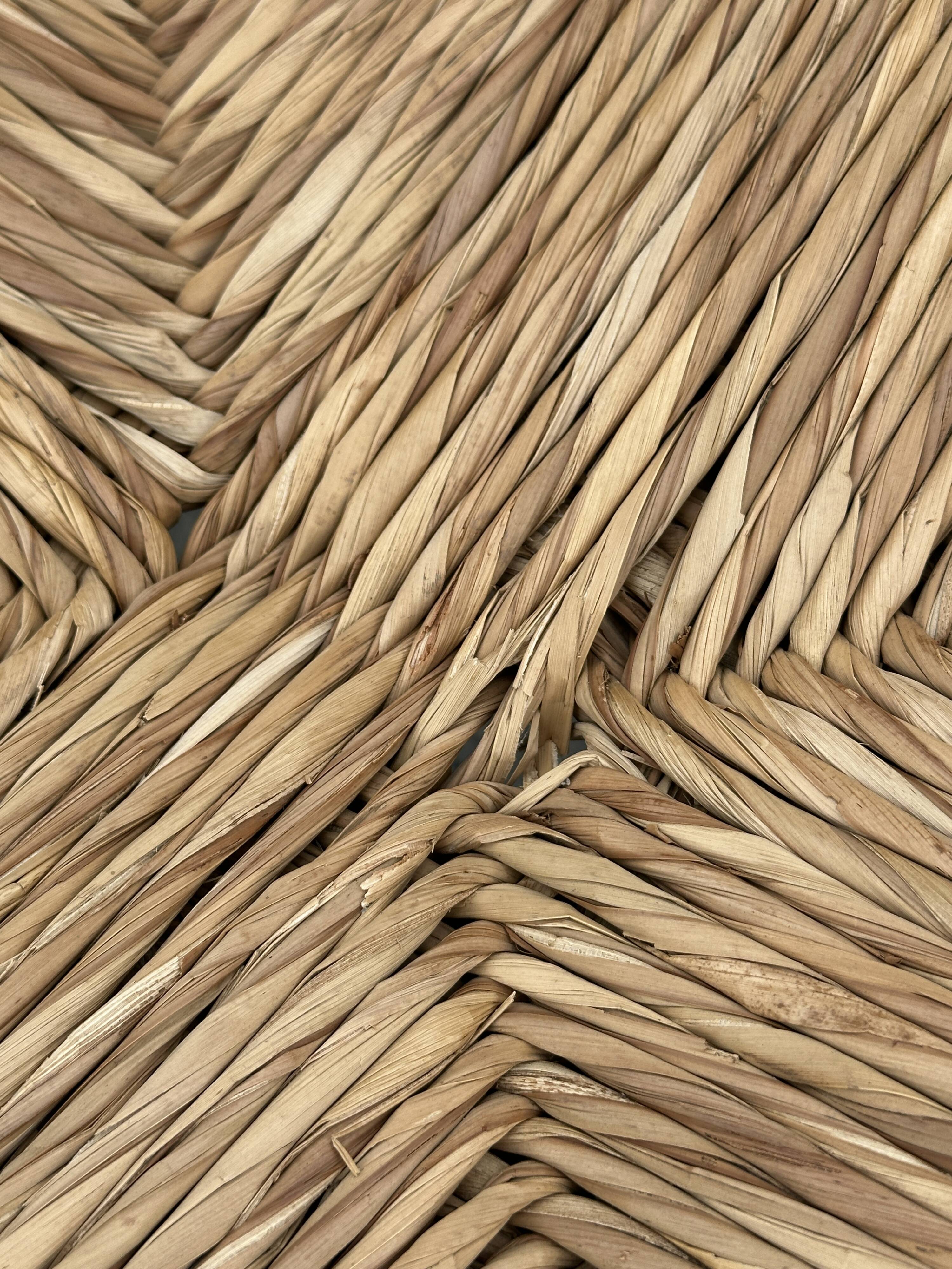 Low chair in oak and straw vintage design 60s