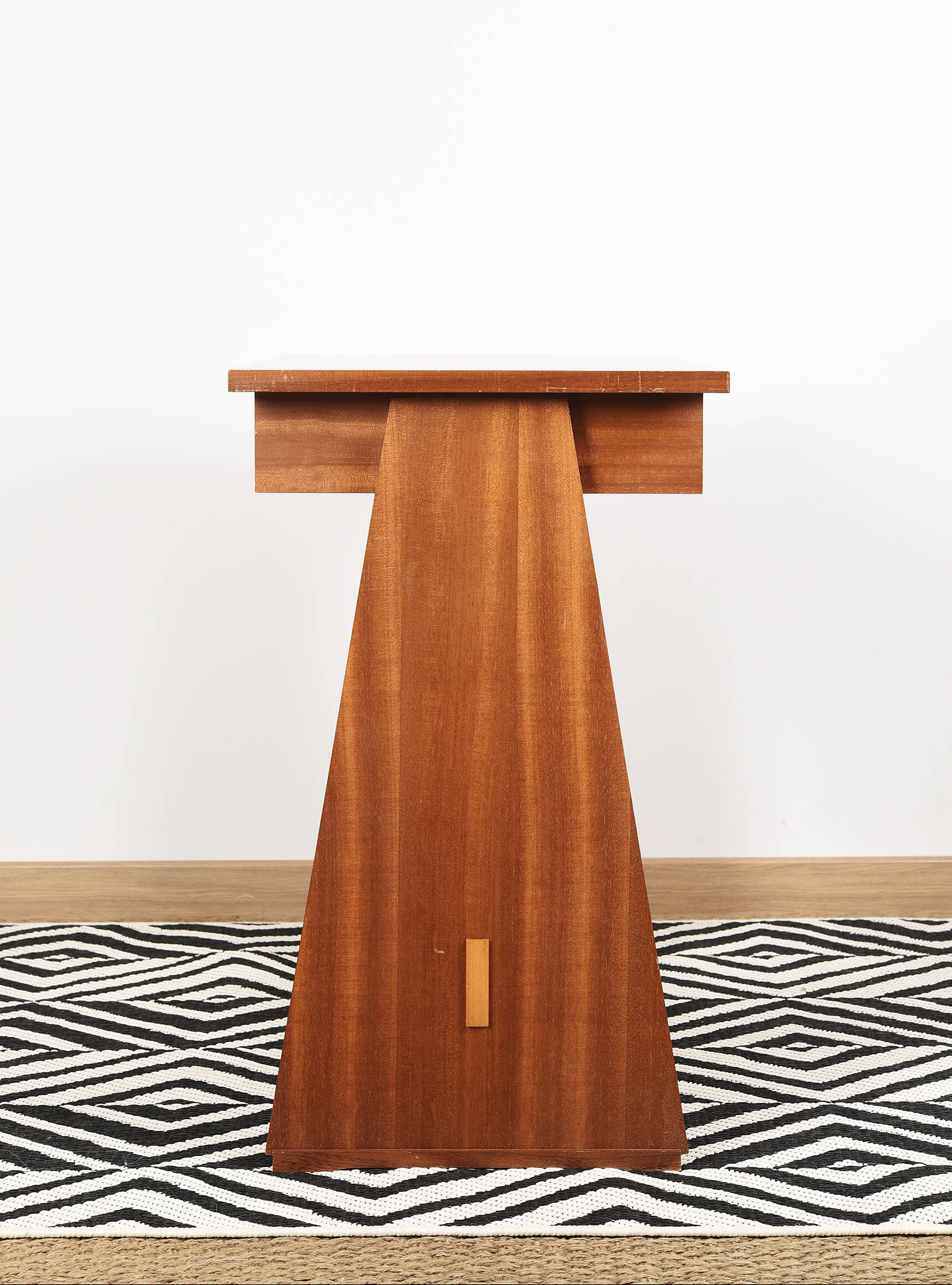 Elegant small teak desk, with drawer, 1960s.