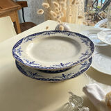 2 cake plates 'iron earth'