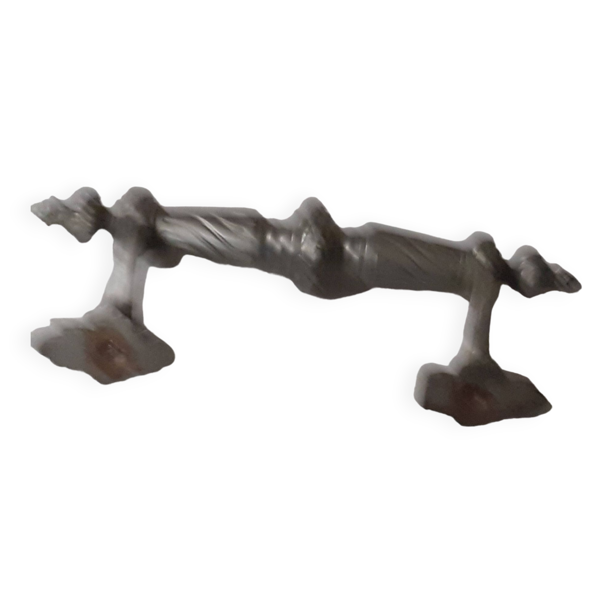 Entrance door handle in silvered bronze.