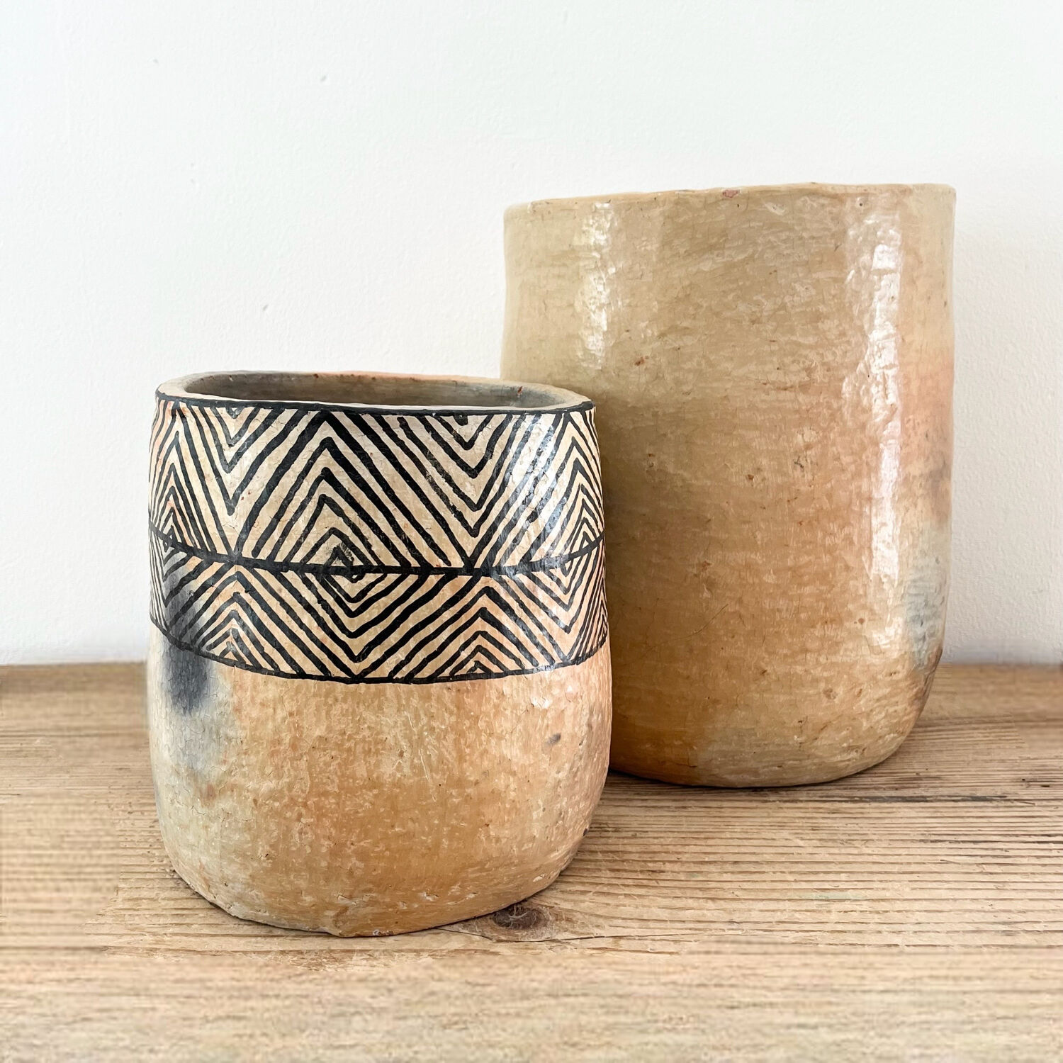 Sejnane terracotta vase