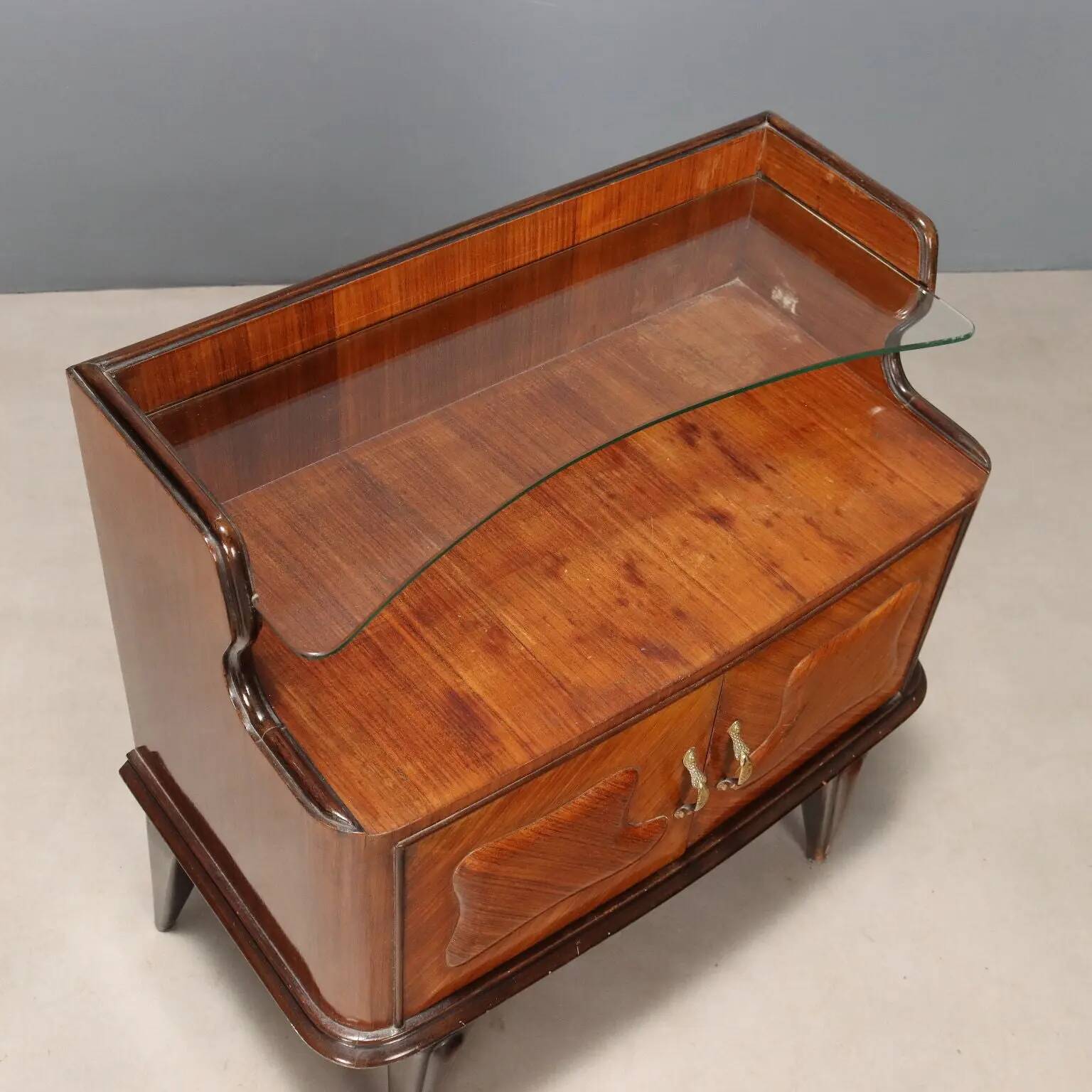 Pair of vintage bedside tables in exotic wood veneer, design, Italy, 1950s