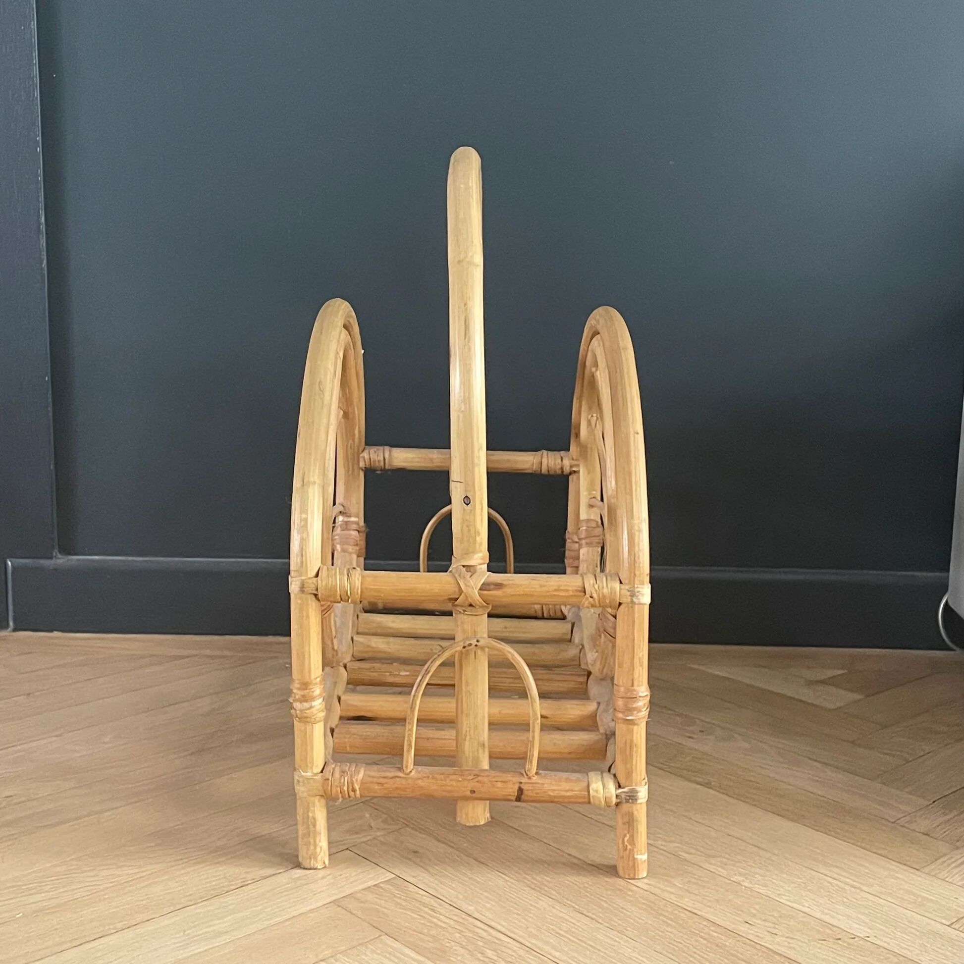 Porte-revues en bambou vintage