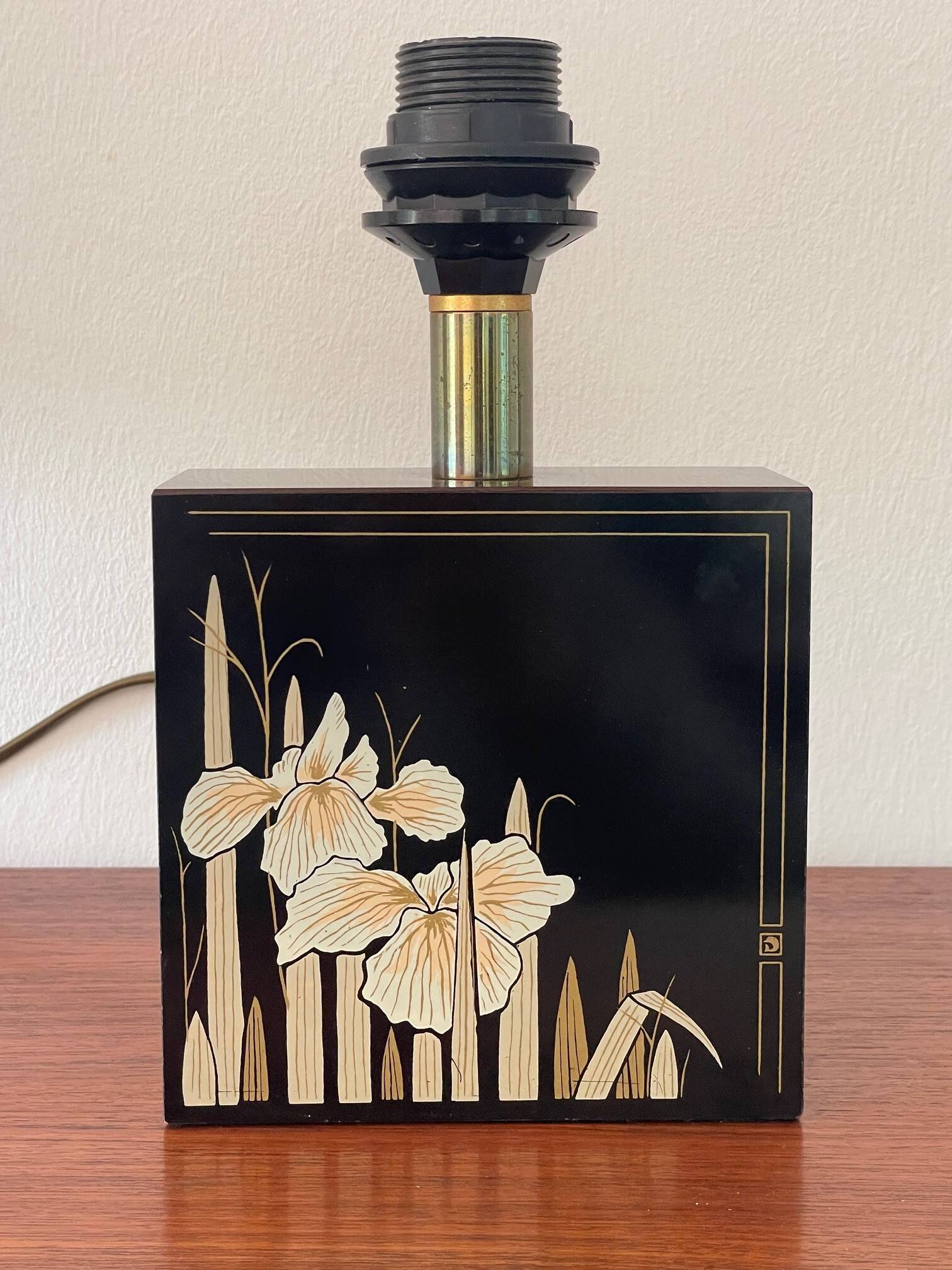 Vintage lamp Le Dauphin with Japonese decor from the 1970s.