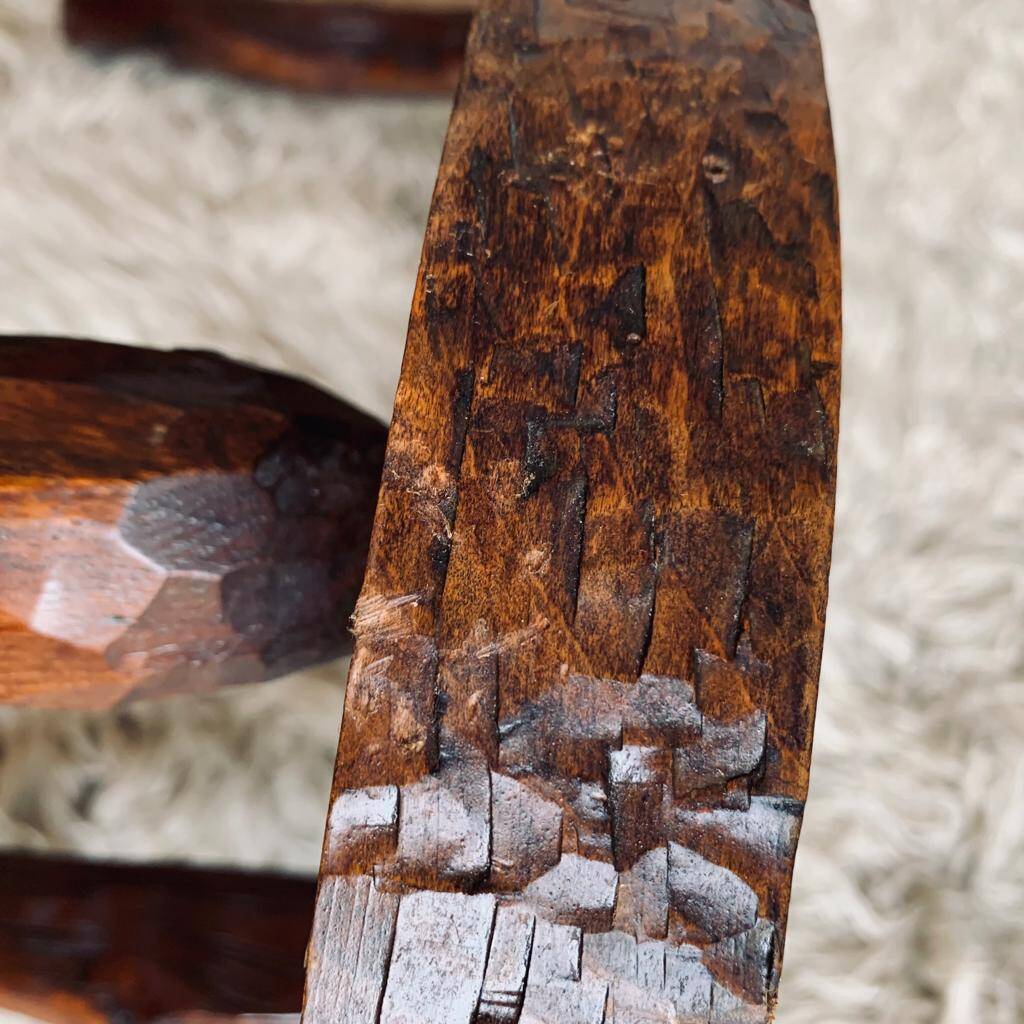 Table basse brutaliste